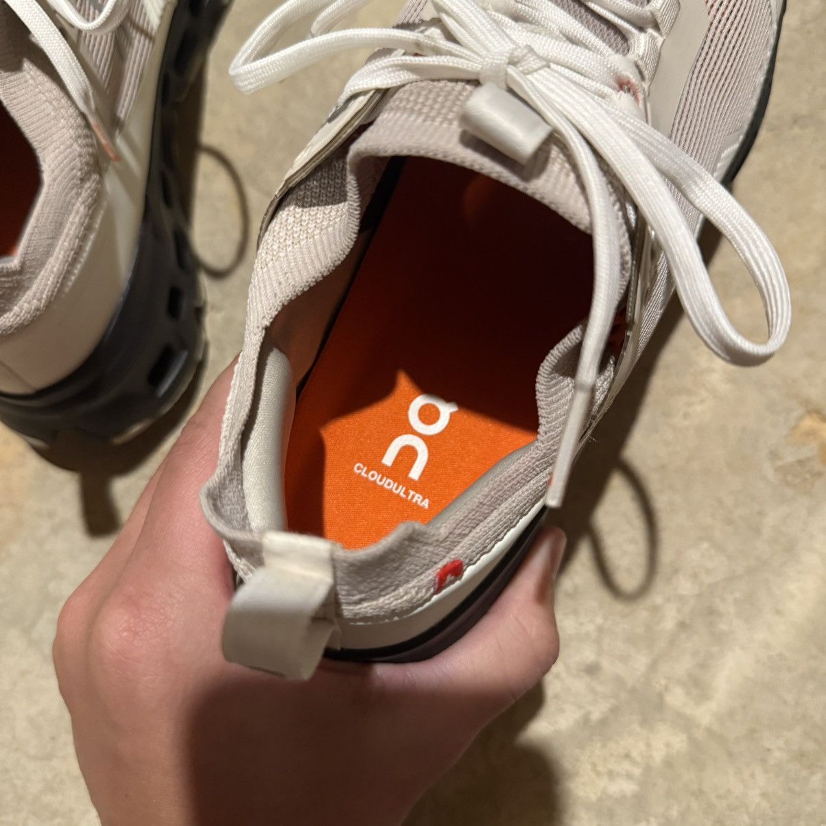 On On Running Cloudultra 2 Sand/Black US 7 Size US 7 / EU 40 - 12 Thumbnail