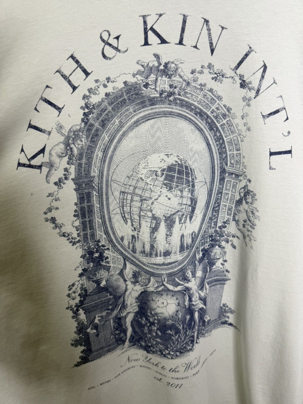 Kith × Vintage Kith & Kin International Tee Size US L / EU 52-54 / 3 - 9 Thumbnail