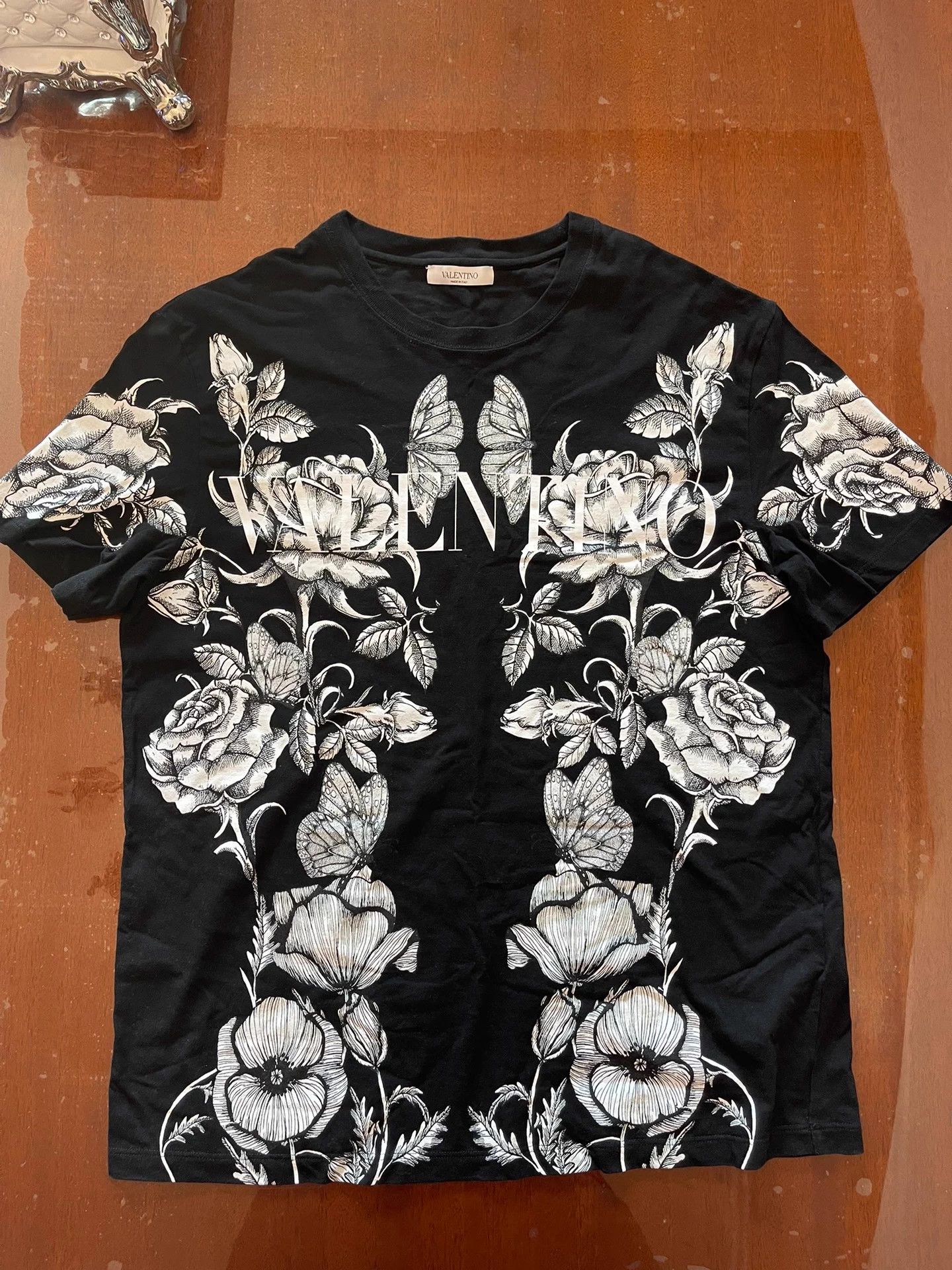Valentino Valentino New 3D Realistic Print Big Logo Cotton T-Shirt M Size US M / EU 48-50 / 2 - 1 Thumbnail