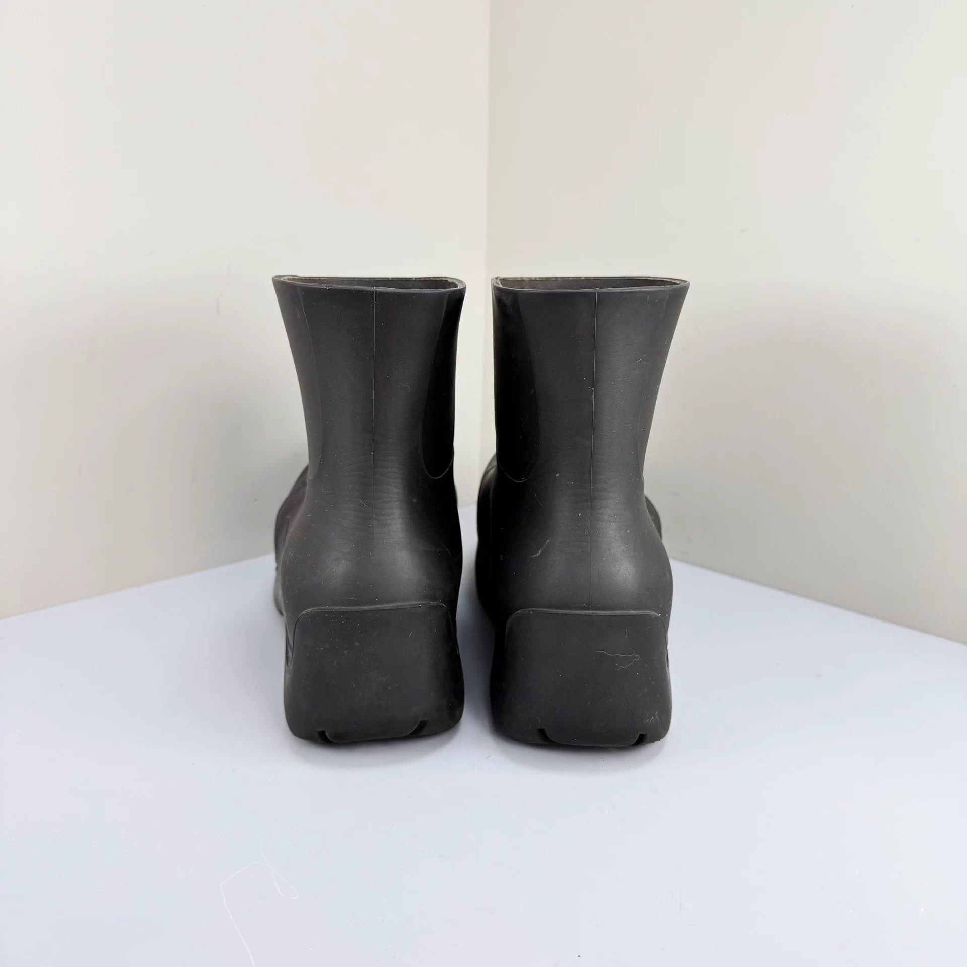 Bottega Veneta Bottega Veneta brown rubber rain boots 41 new 98 Size US 8 / EU 41 - 3 Thumbnail