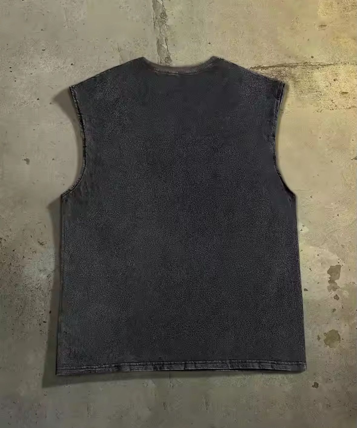 Japanese Brand Streetwear Vintage Gothic Font Pattern Sleeveless T-Shirt Size US XL / EU 56 / 4 - 2 Thumbnail