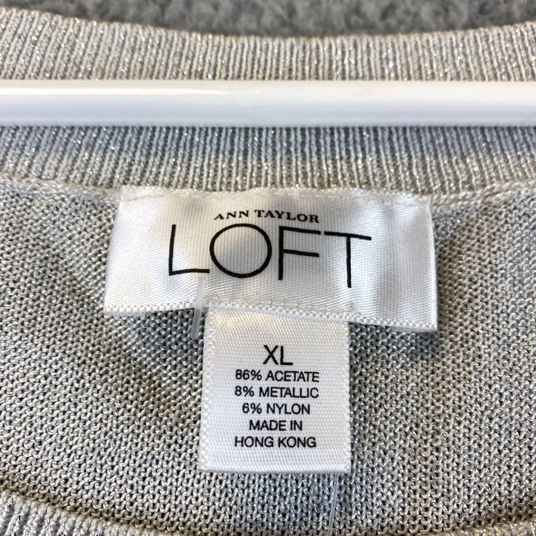 Ann Taylor Loft Ann Taylor Loft Women's Tank Blouse Sleeveless XL Boat Neck Silver Polyester Spandex Button Casual Tunic Regular Size 47-13 Size XL / US 12-14 / IT 48-50 - 3 Thumbnail