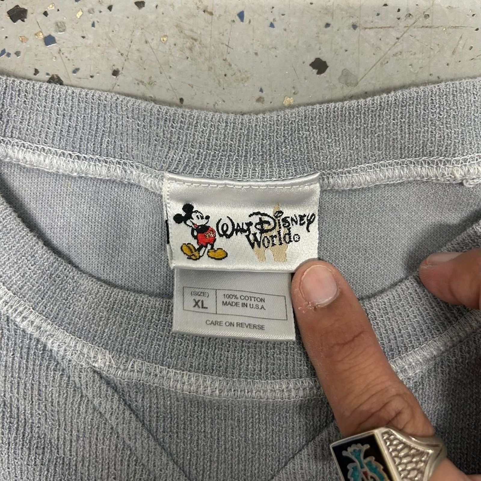 Disney Y2K Grey/Blue Disney Mickey Mouse sweatshirt Size XL / US 12-14 / IT 48-50 - 5 Thumbnail