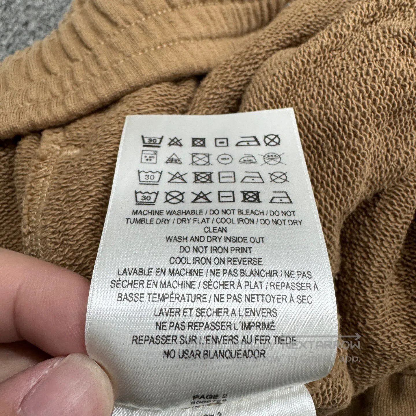 Burberry BURBERRY Letter-embroidered warhorse shorts| Size US 34 / EU 50 - 4 Thumbnail
