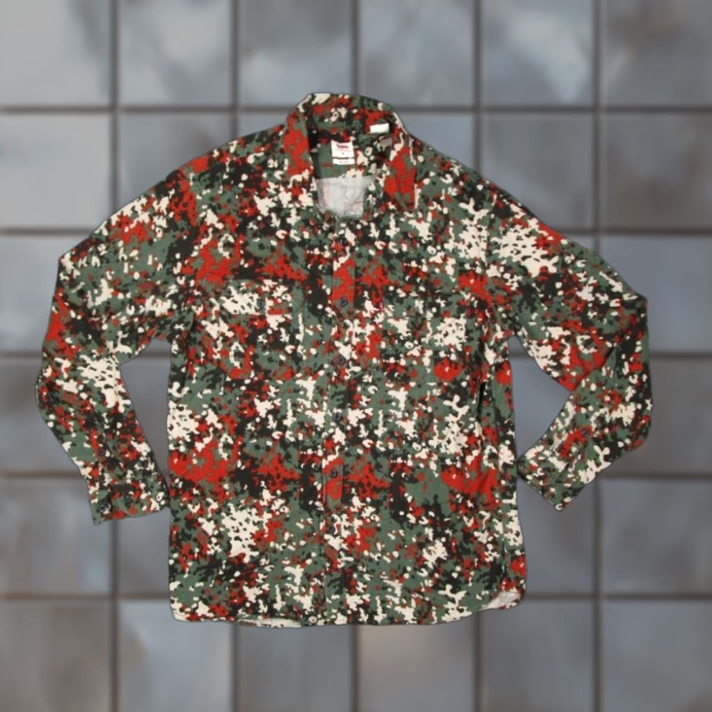 Levi's Levis Mens Green Camo Relaxed Fit Corduroy Button Up Shirt Medium Long Sleeve Size US M / EU 48-50 / 2 - 1 Thumbnail