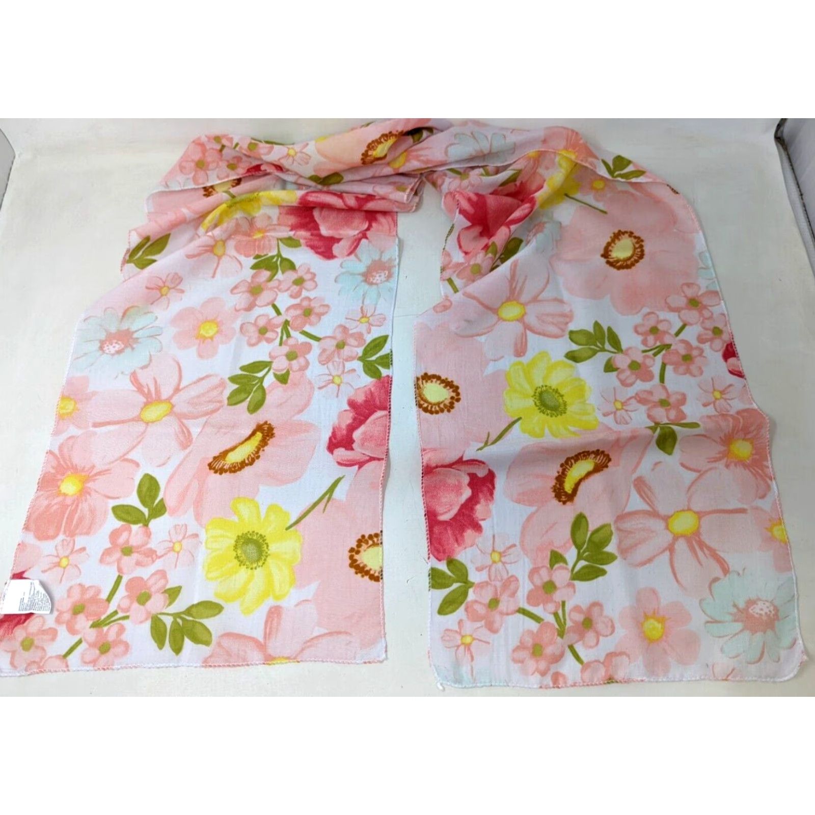 Vintage VINTAGE Greenbrier International Pink Floral Spring Polyester Scarf Wrap Shawl CP22 Pink Wrap Scarf Womens Girls 58.5" 11" VTG Size ONE SIZE - 4 Thumbnail