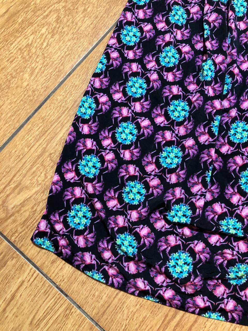 Just Cavalli Vintage Just Cavalli women's light skirt summer flowers Size 30" / US 8 / IT 44 - 12 Thumbnail