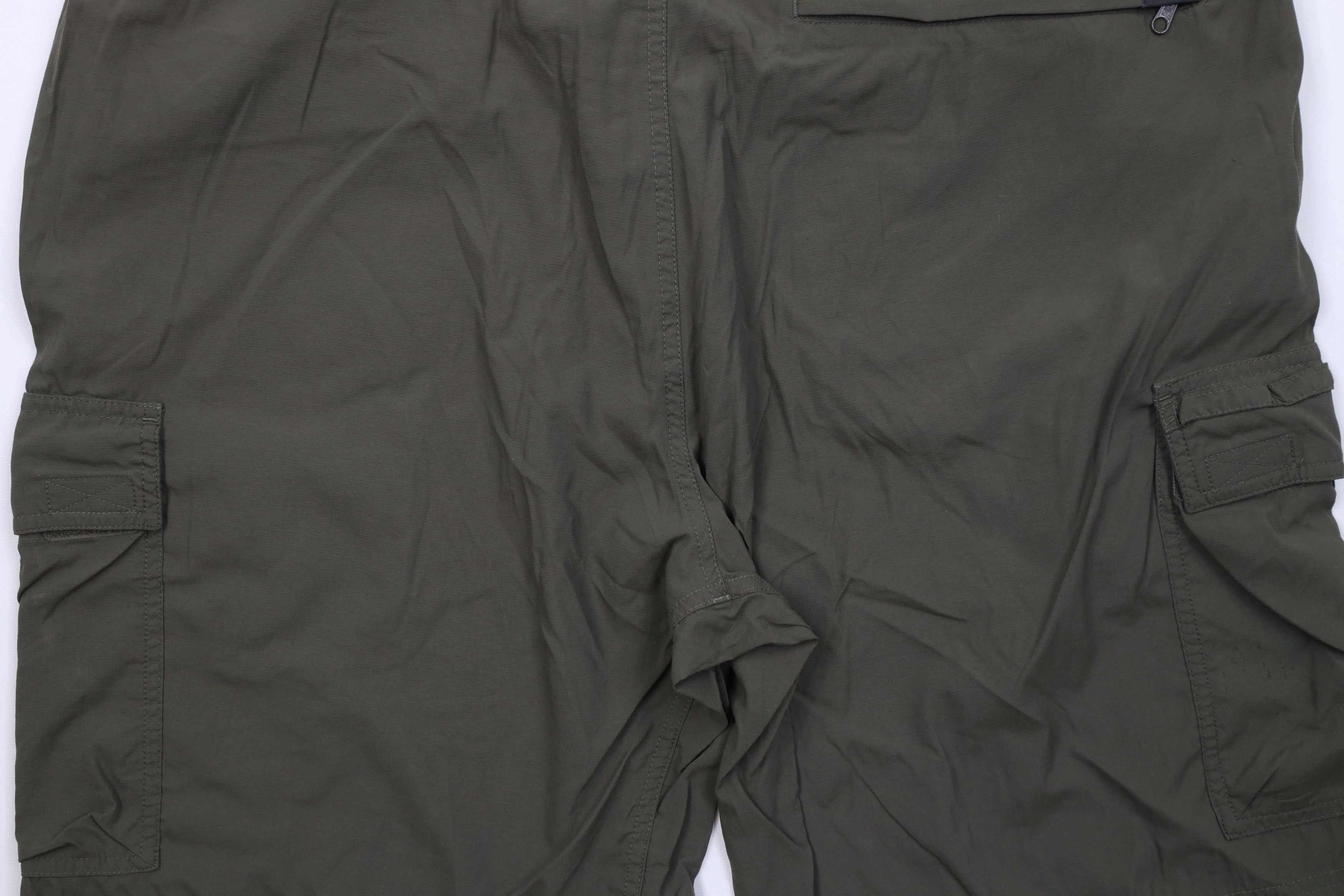 The North Face Vintage The North Face Spell Cargo Shorts Olive Green Nylon Size US 36 / EU 52 - 12 Thumbnail