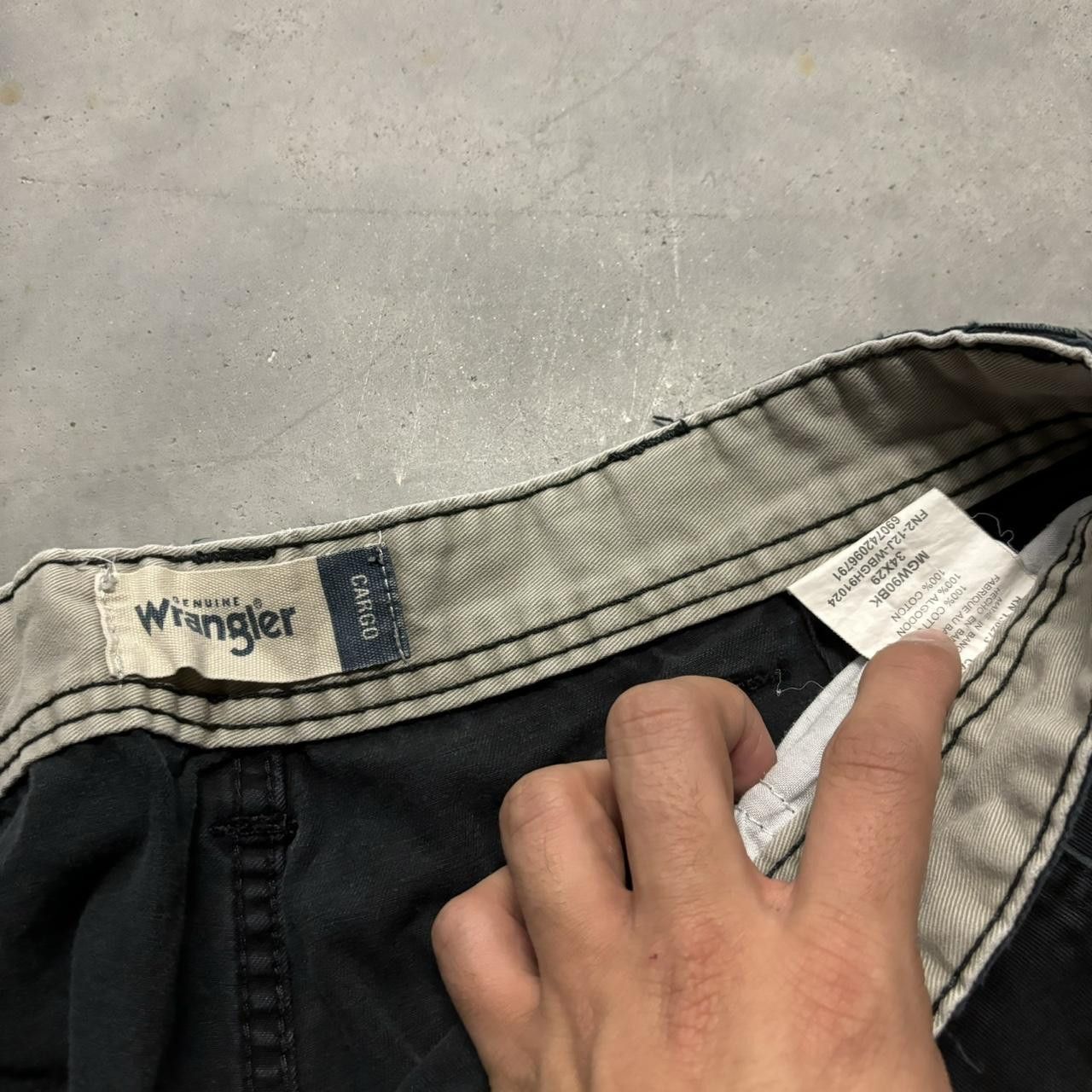 Japanese Brand × Vintage Crazy Vintage Y2K/2000s Baggy Faded Black Skater Grunge Cargo Pants! Size US 34 / EU 50 - 7 Thumbnail