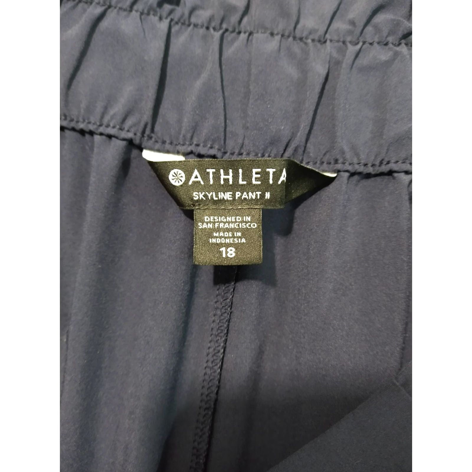 Athleta Athleta Pants Womens 18 Blue Skyline II Paperbag Pull On Crop Belted Stretch Size 40" / US 18 - 7 Thumbnail