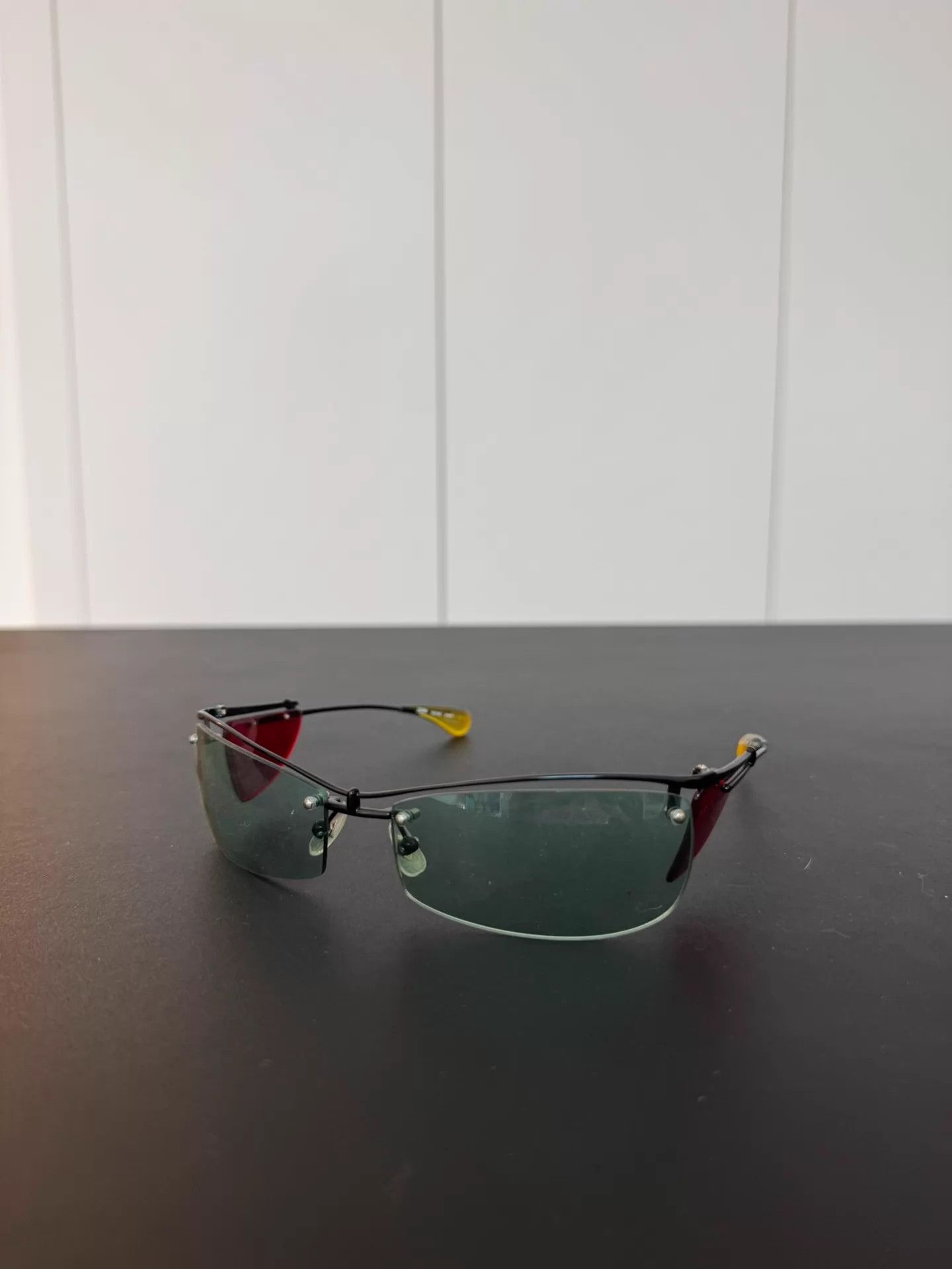 Jean Paul Gaultier Jean Paul Gaultier y2k red & yellow unisex sunglasses Size ONE SIZE - 3 Thumbnail