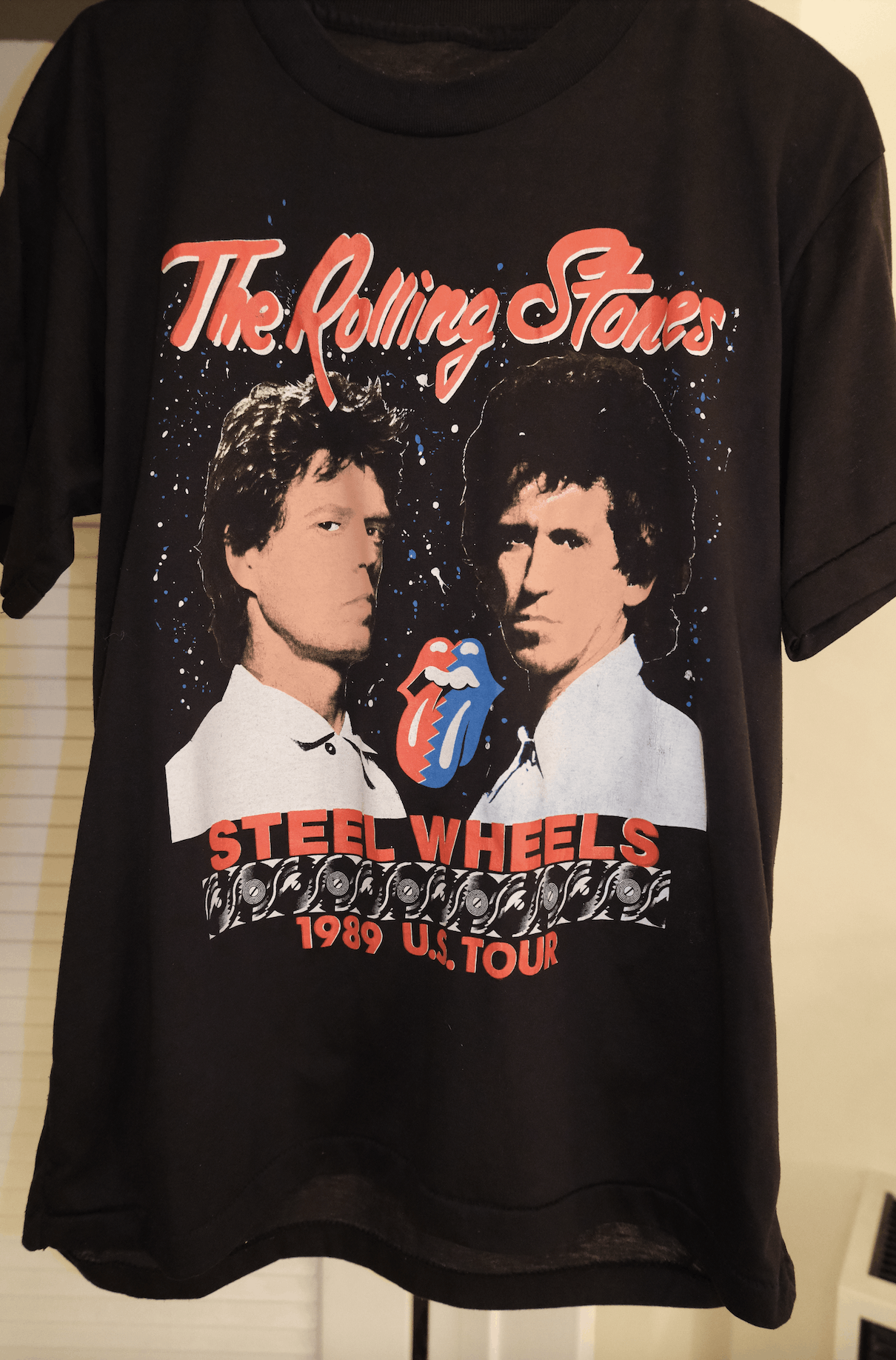 Vintage Vintage Rolling Stones Steel Wheels 1989 tour t shirt Size US M / EU 48-50 / 2 - 2 Thumbnail