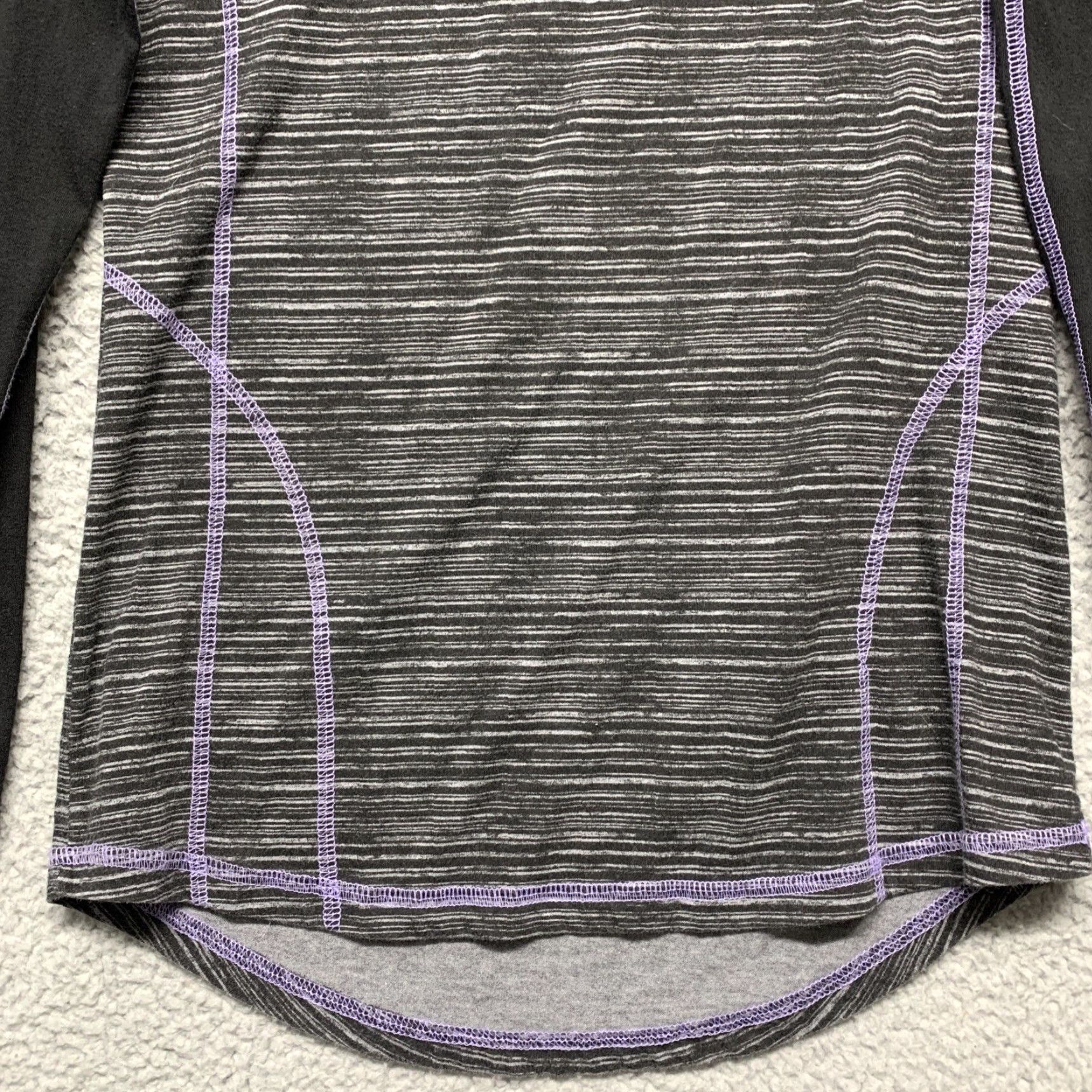 Tek Gear Tek Gear Dry Tek Athletic Top Womens XS Gray Long Sleeve Pullover T-Shirt 40 Tee Style Purple Heather Black Size XS / US 0-2 / IT 36-38 - 3 Thumbnail