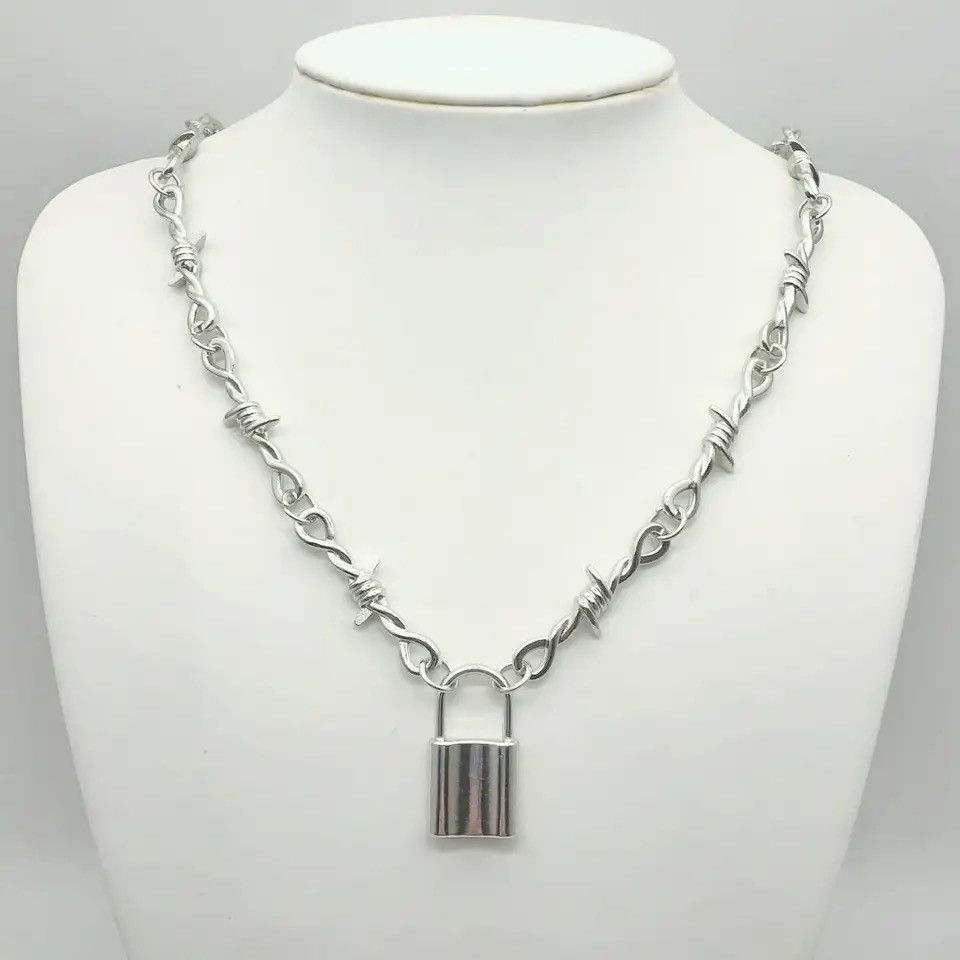 Vintage Punk Lock Barbed Wire Necklace Size ONE SIZE - 1 Thumbnail