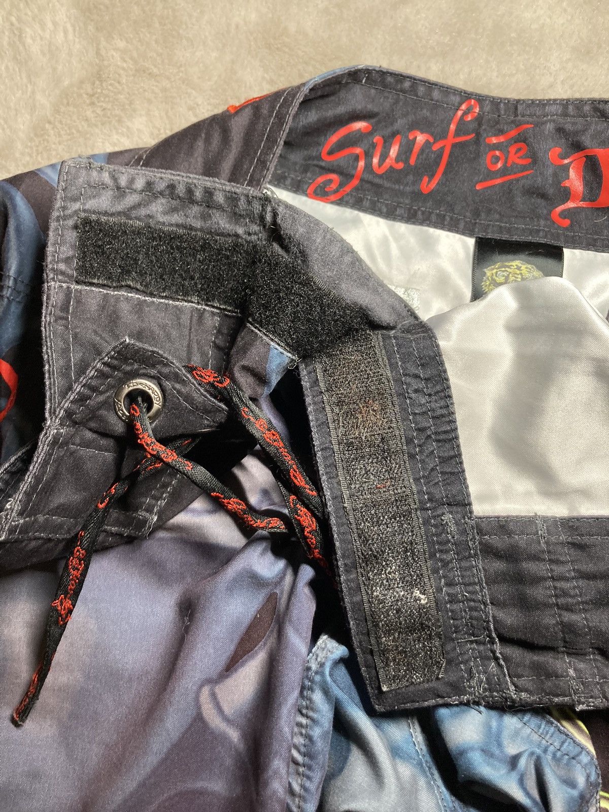 Christian Audigier × Ed Hardy × Vintage ⛩️ Ed Hardy by Christian Audigier Shorts Skull skeleton surf Size US 32 / EU 48 - 8 Thumbnail