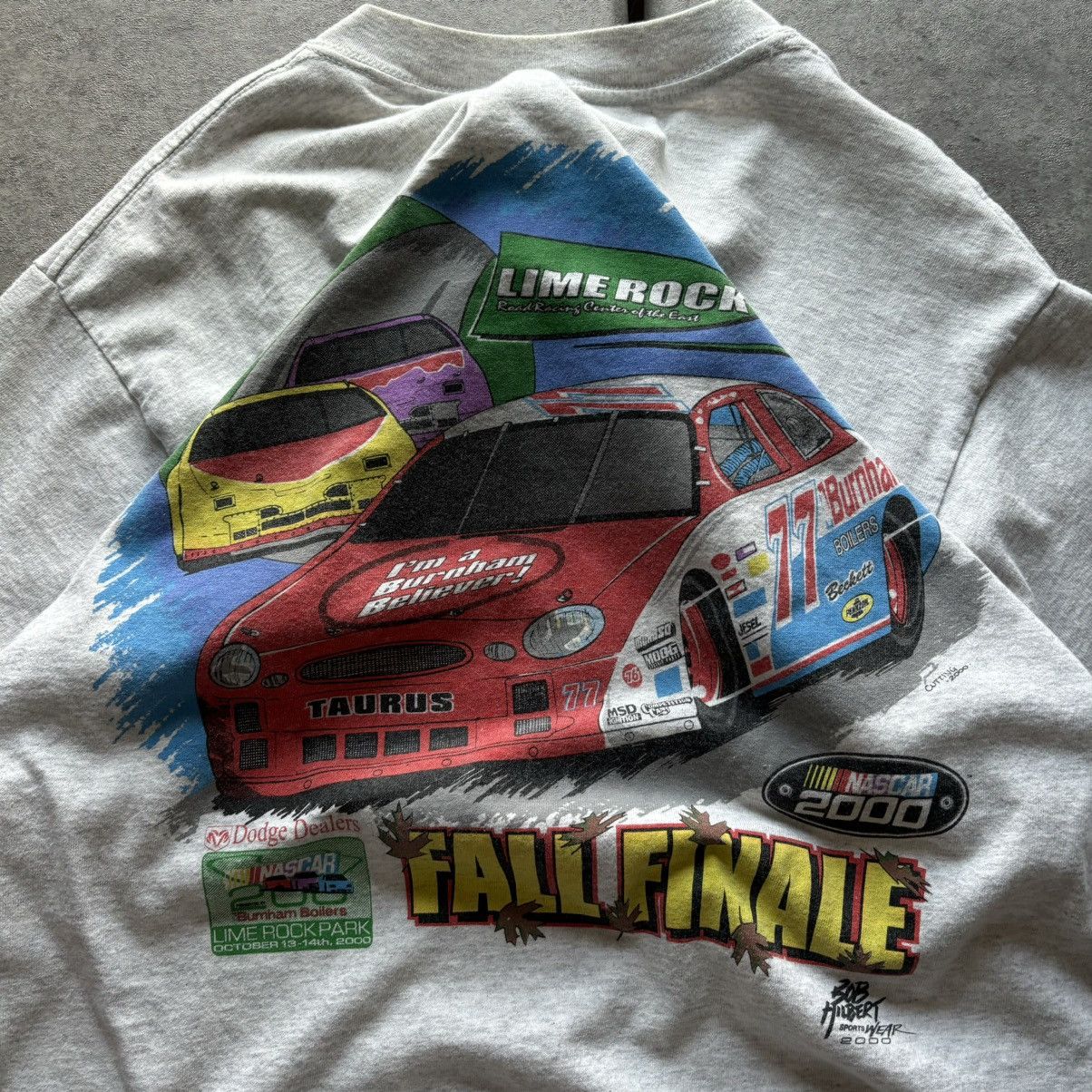 Gildan Vintage white dodge nascar 200 car racing tshirt Size US L / EU 52-54 / 3 - 2 Thumbnail