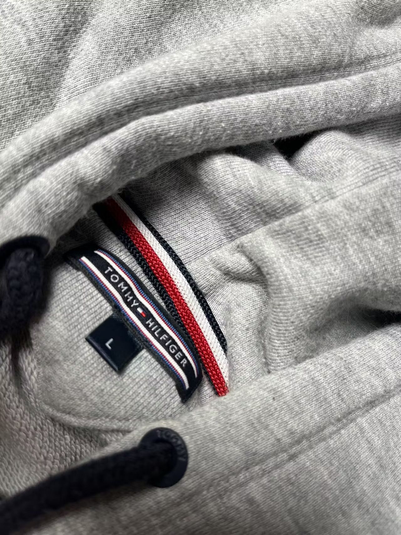 Tommy Hilfiger Tommy Hilfiger zip hoodie logo sleeves size Large Size US L / EU 52-54 / 3 - 4 Thumbnail