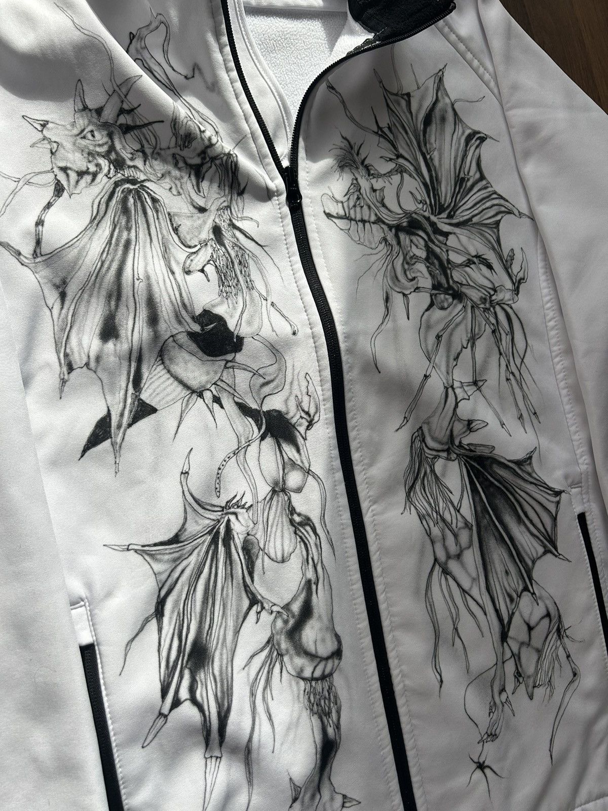Designer 1of1 custom Ajile Le Cercle Evilchimera Softshell Jacket Size US L / EU 52-54 / 3 - 3 Thumbnail
