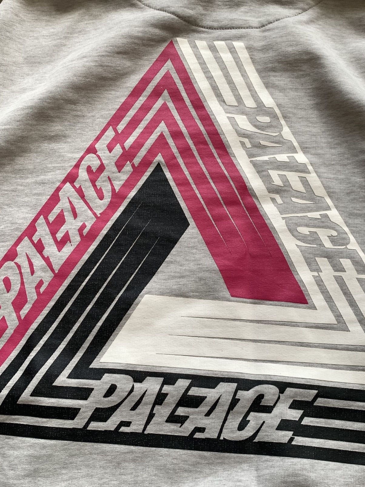 Palace 🔥PALACE TRI-DART SKATEBOARDING HOODIE Size US M / EU 48-50 / 2 - 5 Thumbnail