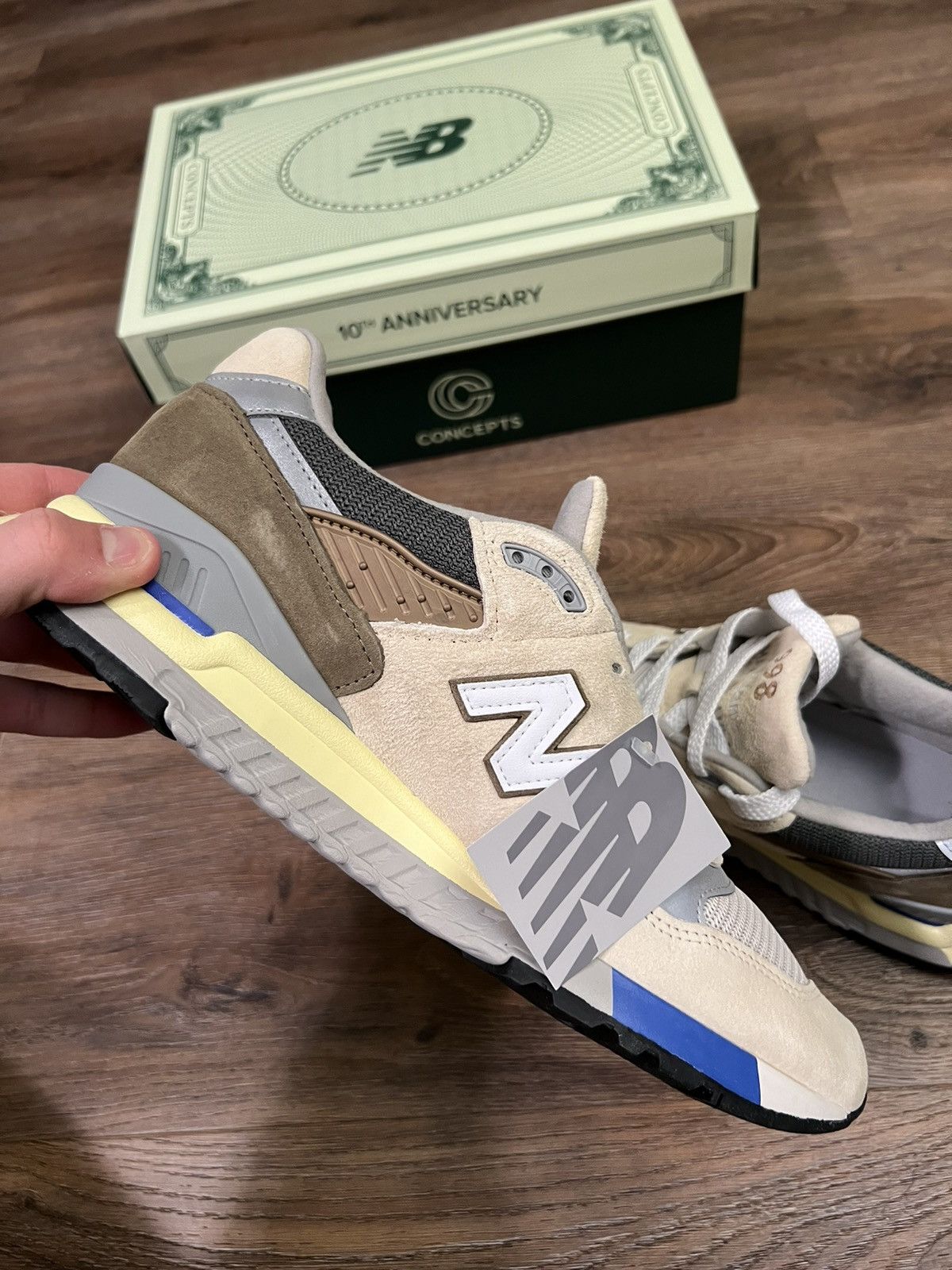 CNCPTS × New Balance New Balance x Concepts 10th anniversary size 11 Size US 11 / EU 44 - 9 Thumbnail