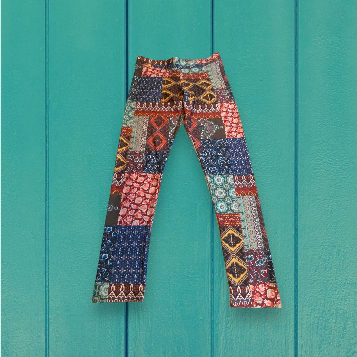 American Eagle Outfitters American Eagle Outfitters Patchwork Print Leggings Size M Size 29" - 1 Thumbnail