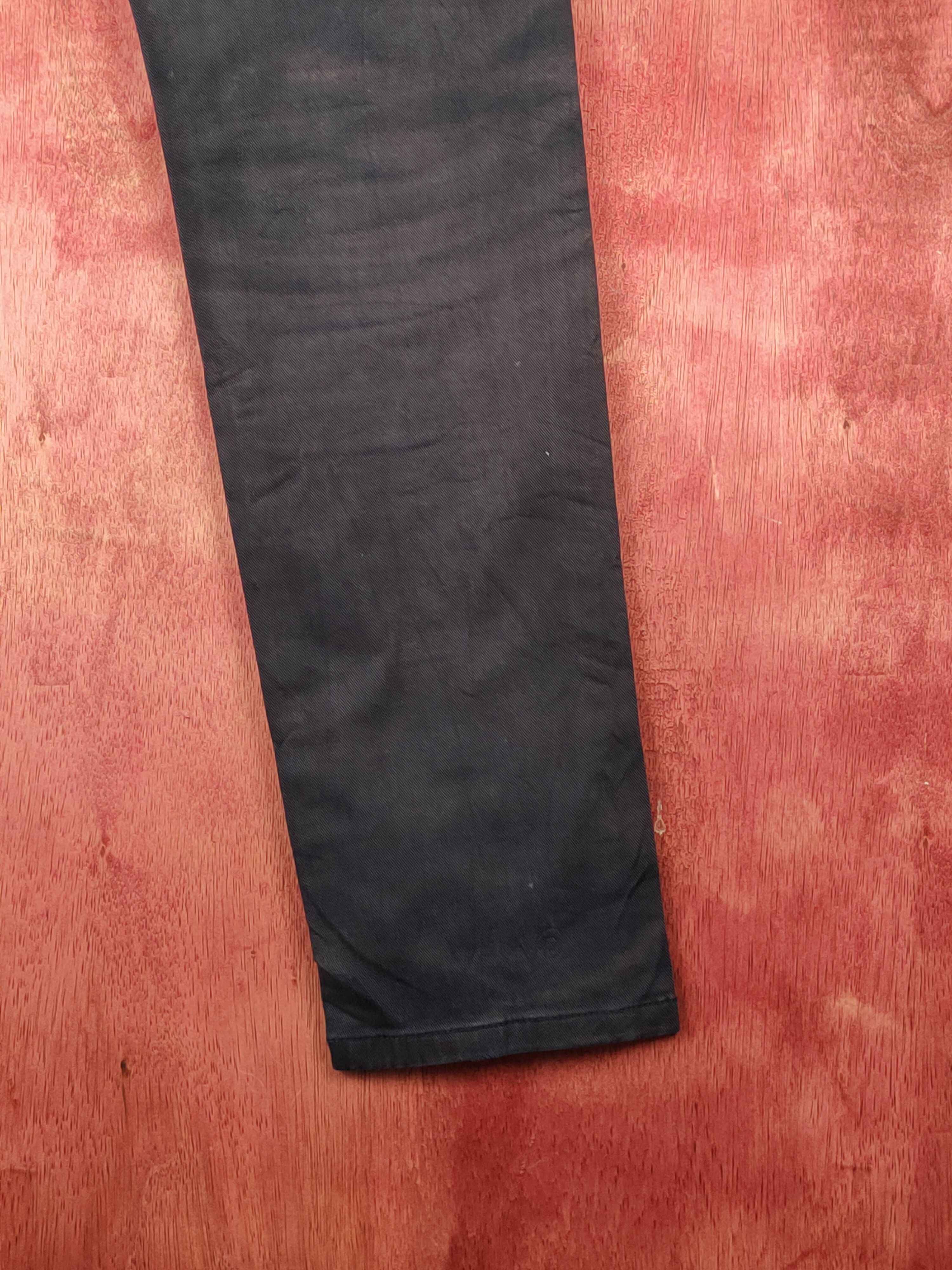 Japanese Brand Uniqlo Dark Blue faded Multipocket Soft Jeans #S1409 Size US 29 - 11 Thumbnail