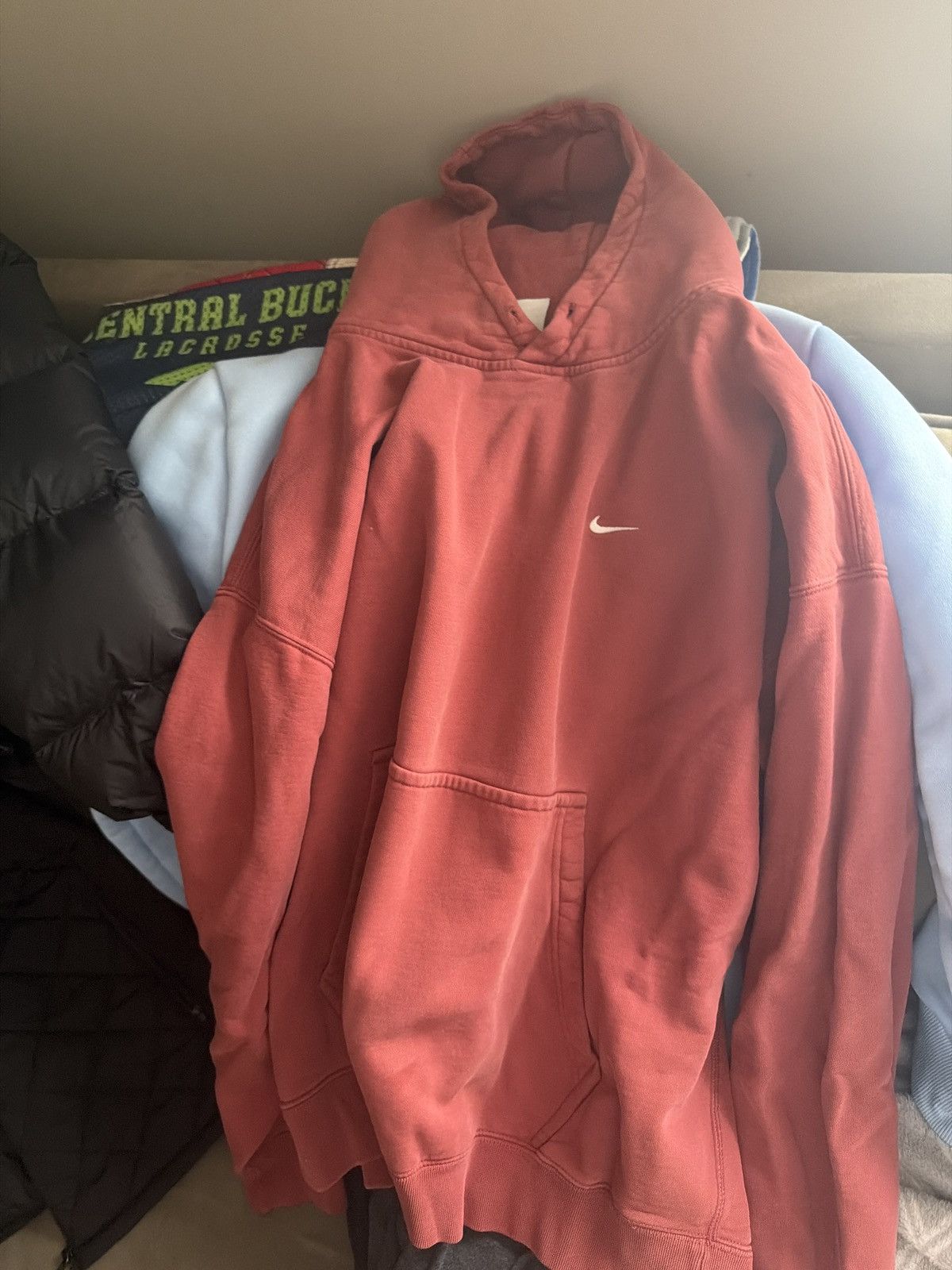 Nike XL nike hoodie right side logo no strings🔥 Size US XL / EU 56 / 4 - 1 Preview