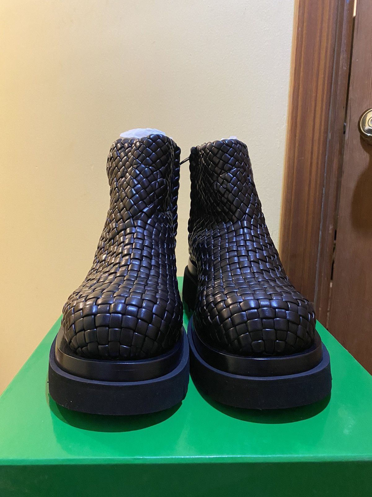 Bottega Veneta Bottega Veneta Men's Lug Sole Weave Woven Intreccio Boots Size US 11 / EU 44 - 3 Thumbnail