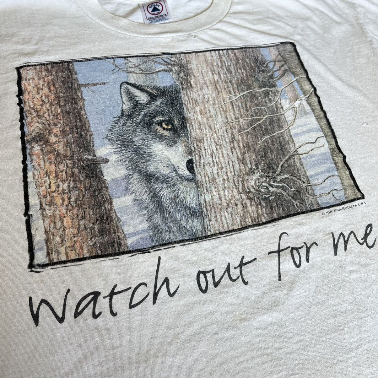 Vintage Vintage 90s Wolf Watch Out For Me Graphic Nature Animal Tee Size US XL / EU 56 / 4 - 3 Thumbnail