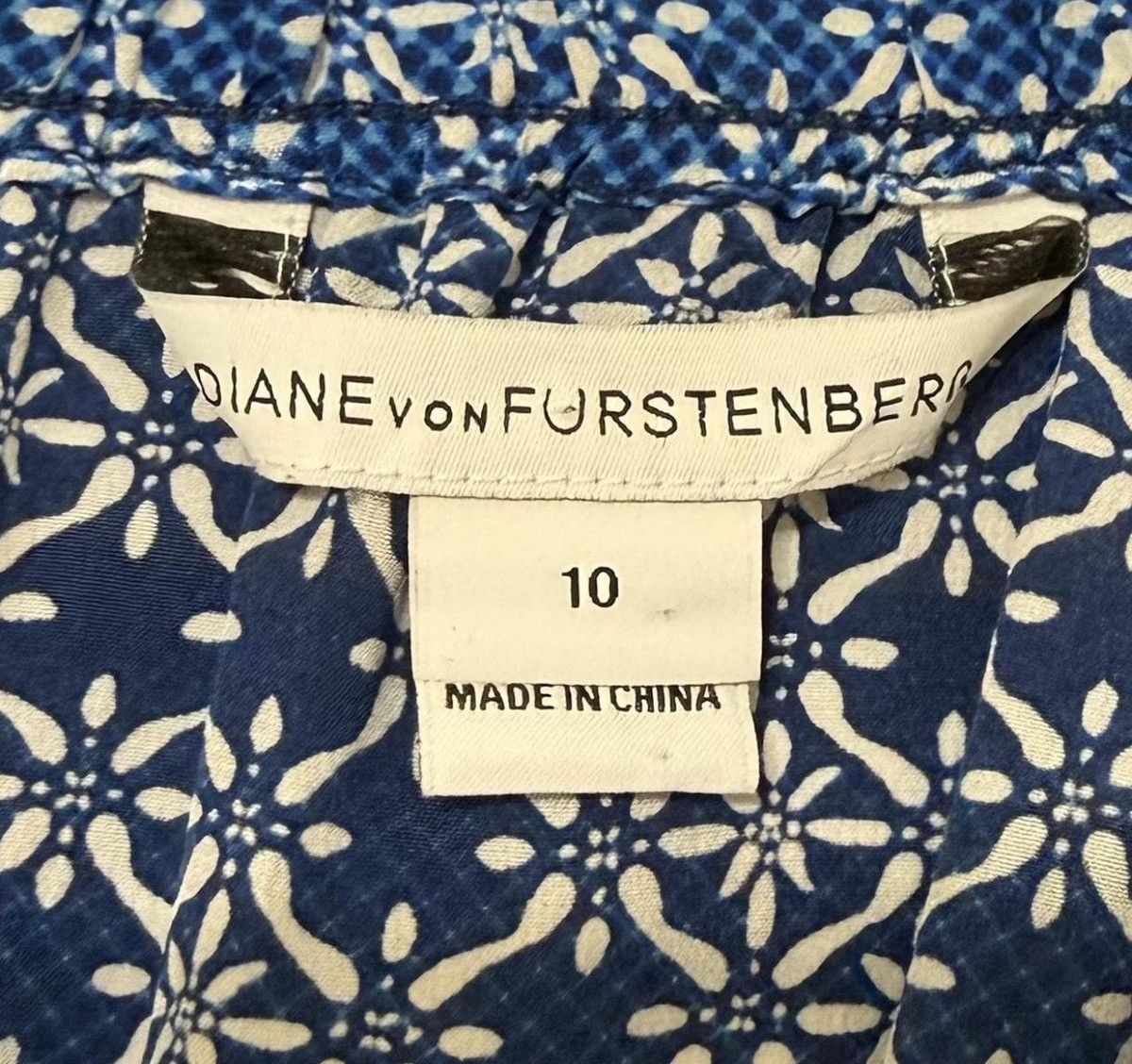 Diane von Furstenberg $398 - Diane von Furstenberg "Miranda" Silk Romper | Size 10 Size 32" / US 10 / IT 46 - 4 Thumbnail