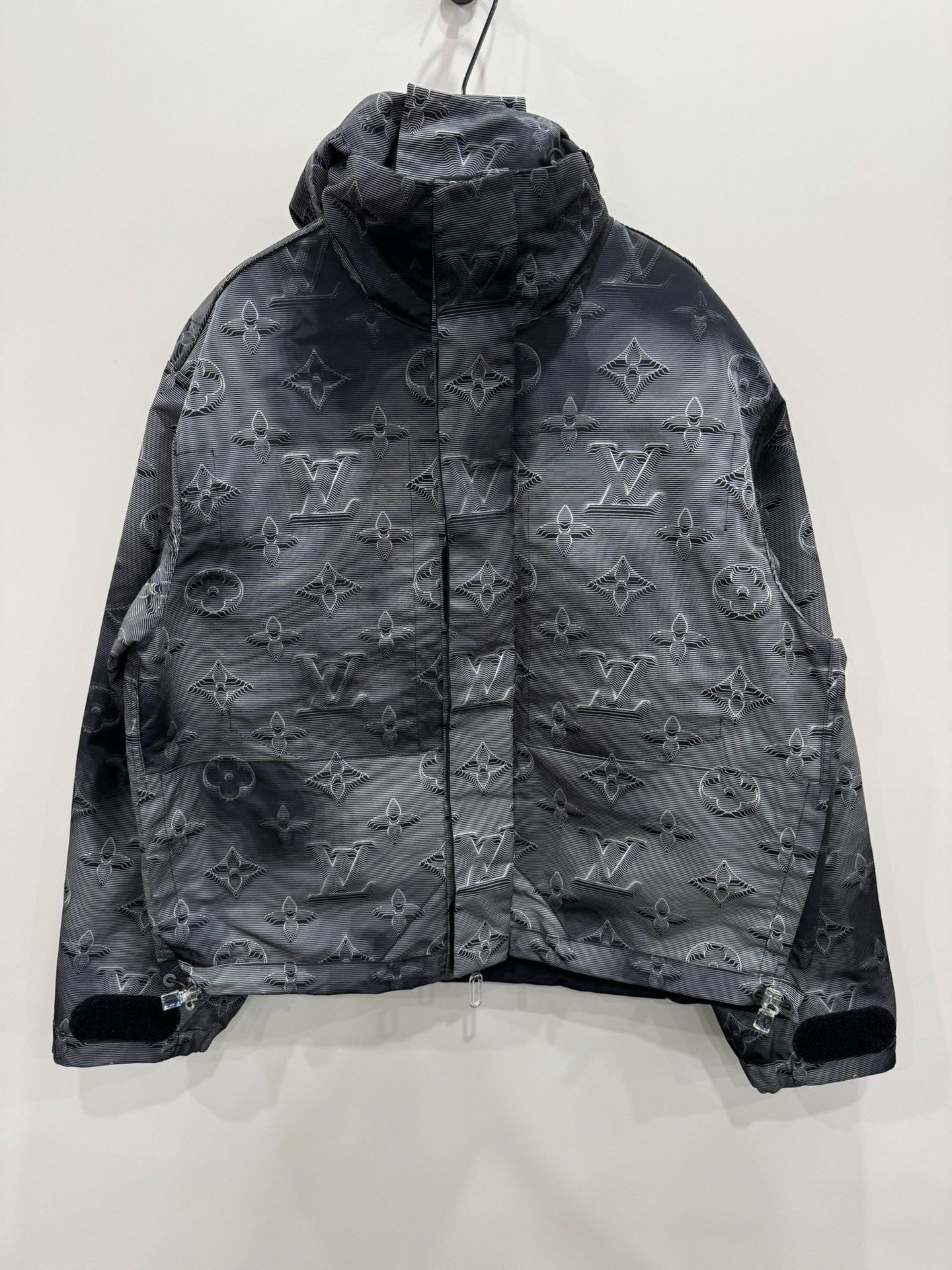 Louis Vuitton Louis Vuitton 2054 Reversible Jacket Size US S / EU 44-46 / 1 - 1 Thumbnail
