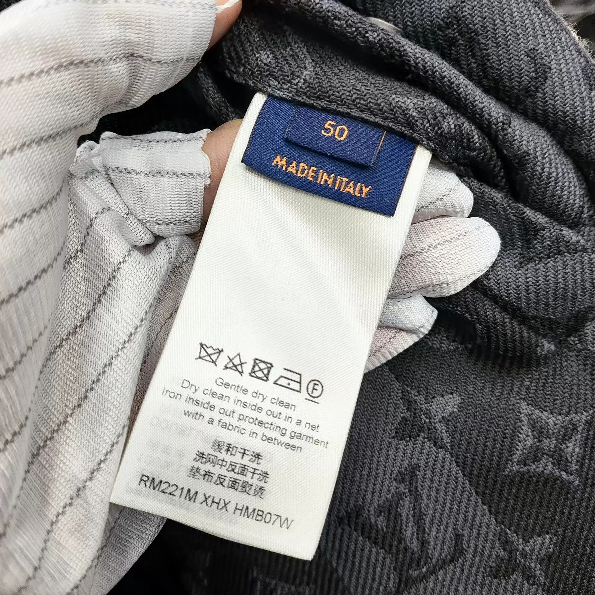 Louis Vuitton LV NIGO Reversible Wool Jacket 50 (Minimal Logo/Red Heart) Size US M / EU 48-50 / 2 - 6 Thumbnail