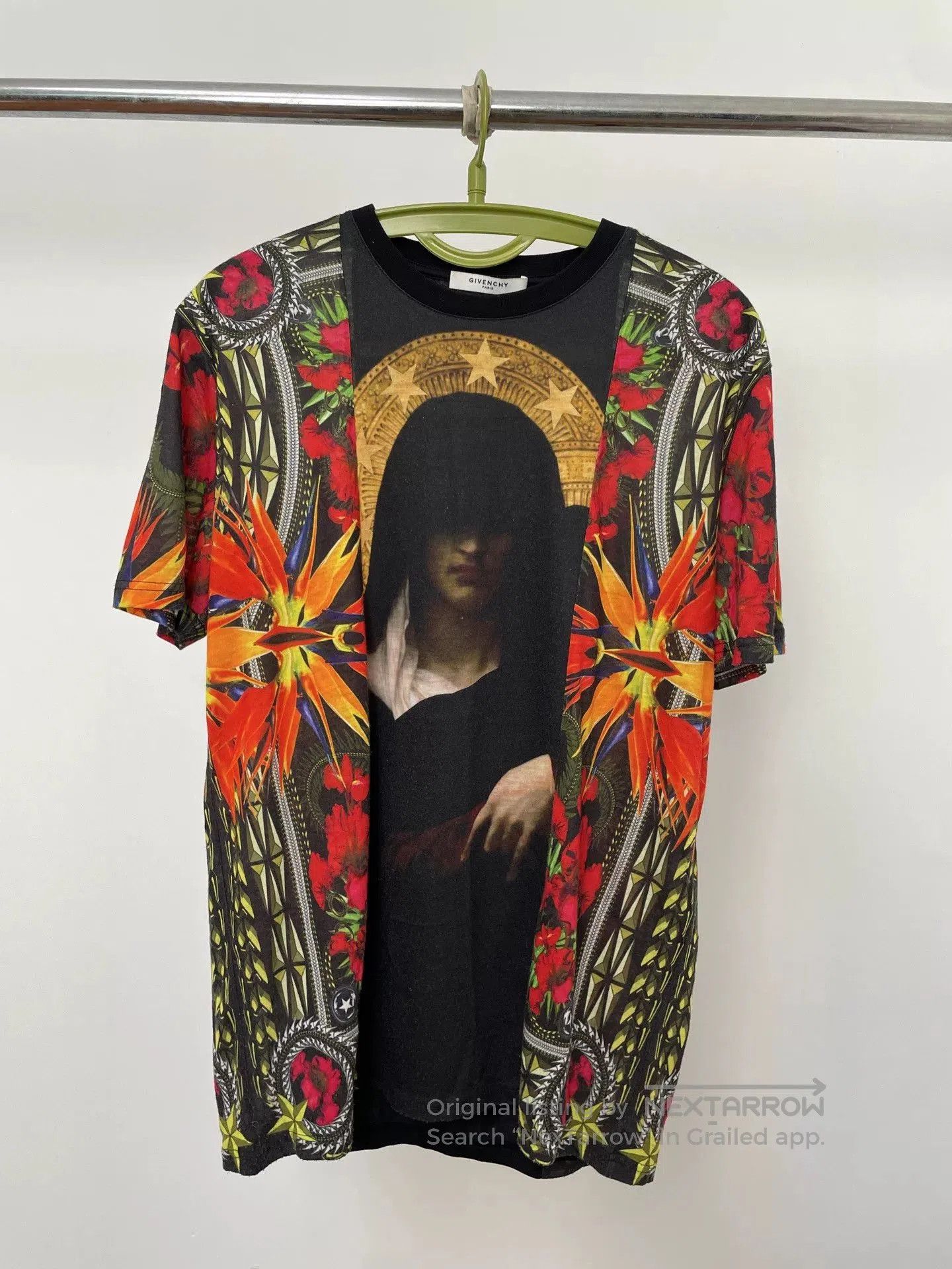 Givenchy Givenchy Madonna Flower Short Sleeve. Size US S / EU 44-46 / 1 - 1 Thumbnail