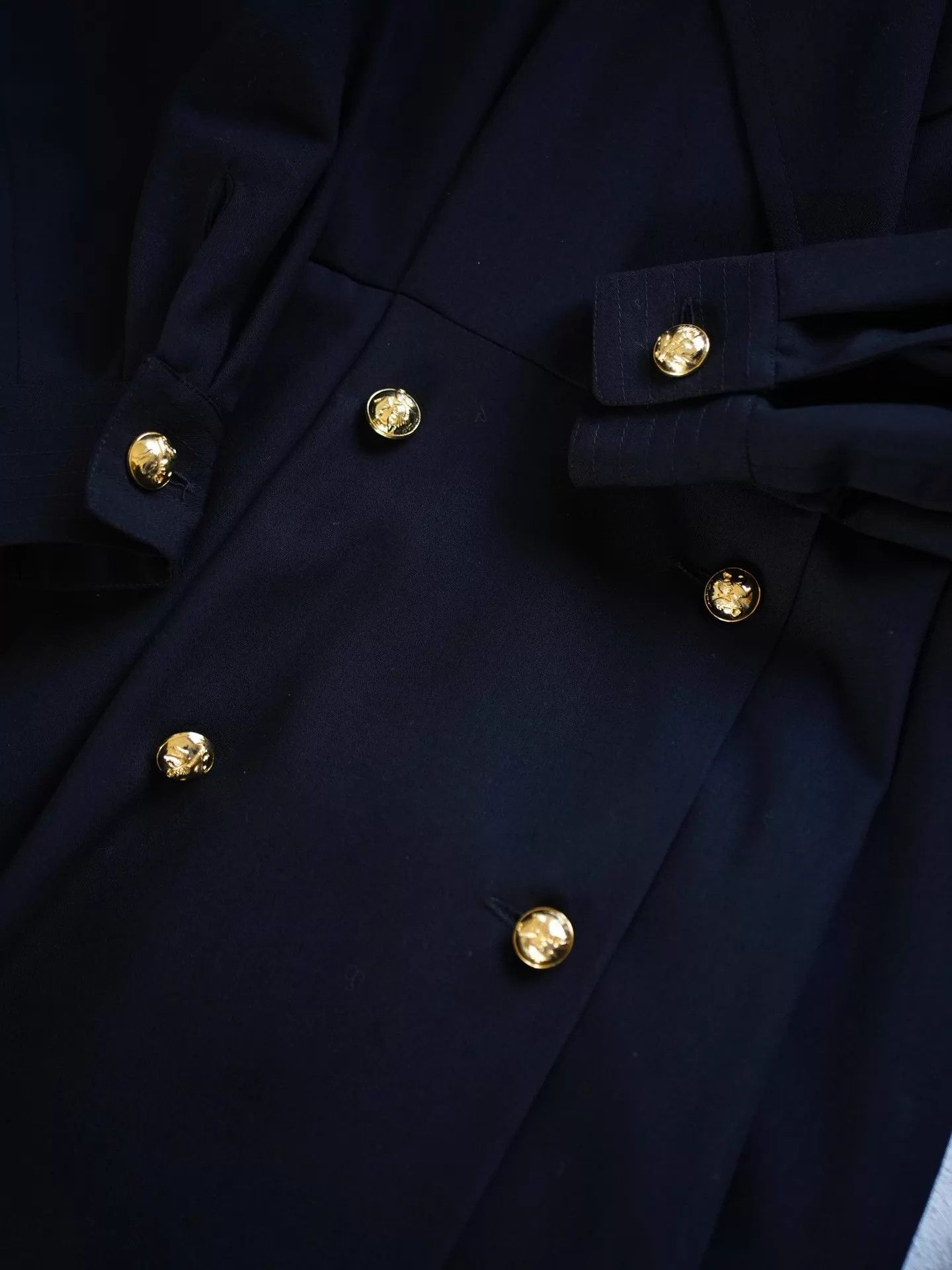 Salvatore Ferragamo Ferragamo Double-Breasted Peak Lapel Wool Dress Coat Size M / US 6-8 / IT 42-44 - 4 Thumbnail