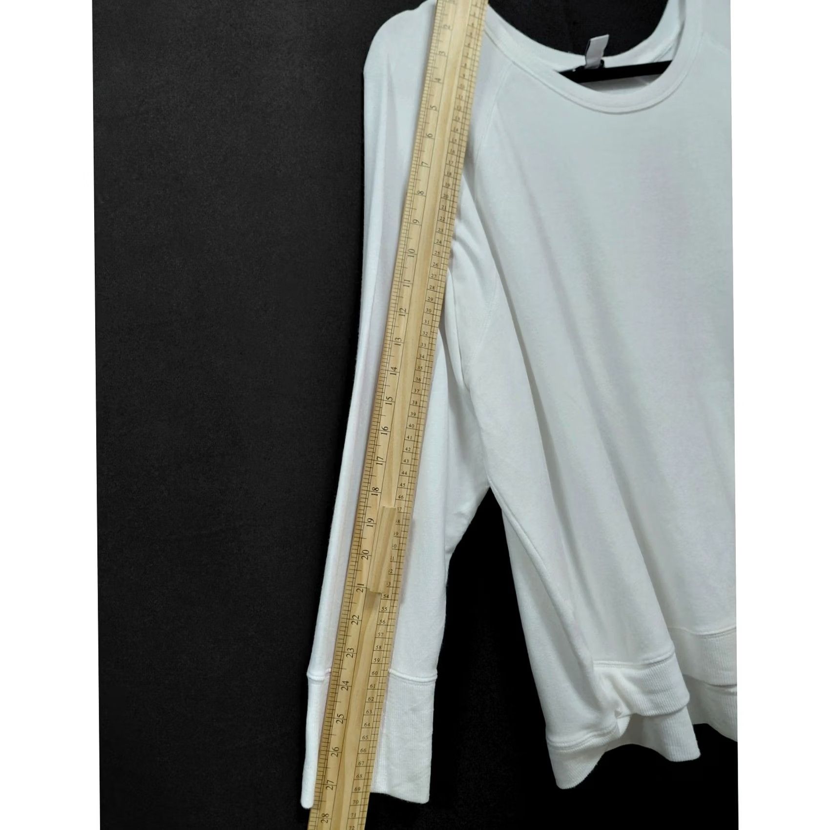 Athleta NWT Athleta White Long Sleeve Top Solid Knit Women size 3X Crew Neck Pullover Relaxed Fit Modal Spandex Everyday Casual Size XXL / US 16-18 / IT 52-54 - 6 Thumbnail