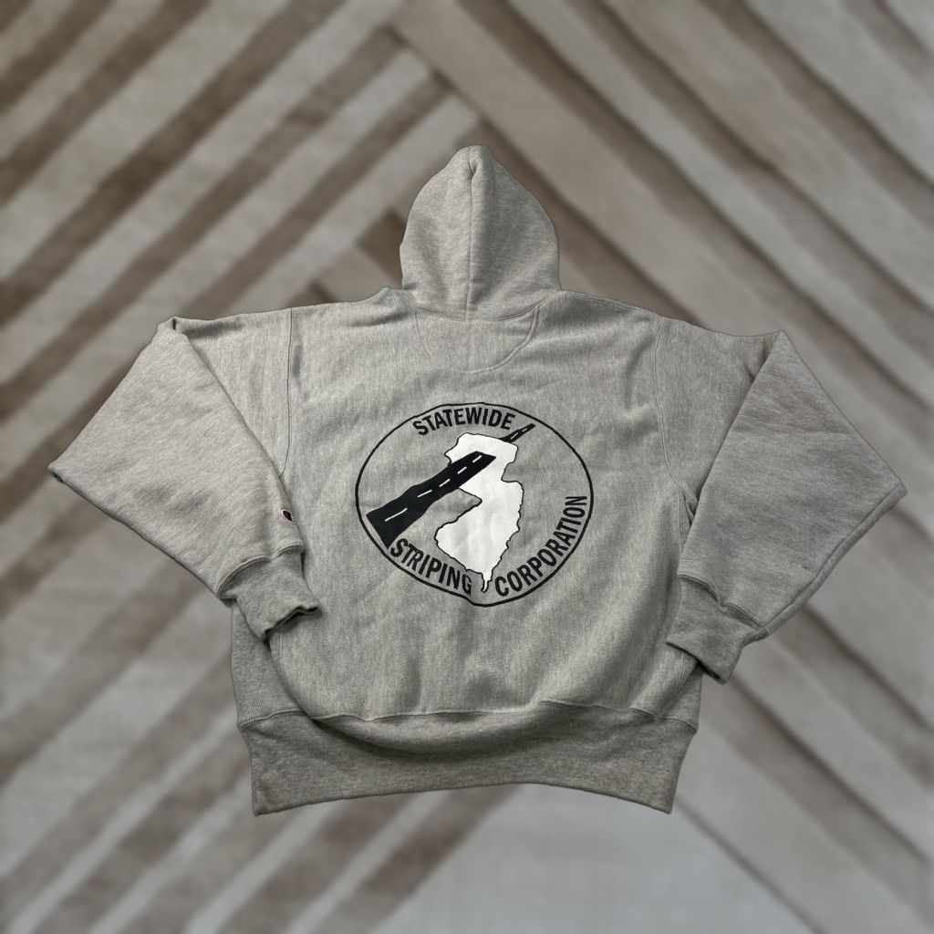 Champion VINTAGE Champion Reverse Weave Hoodie Pullover Medium Gray Hooded Pockets Logo Embroidered Men Sweatshirt Size US M / EU 48-50 / 2 - 1 Thumbnail