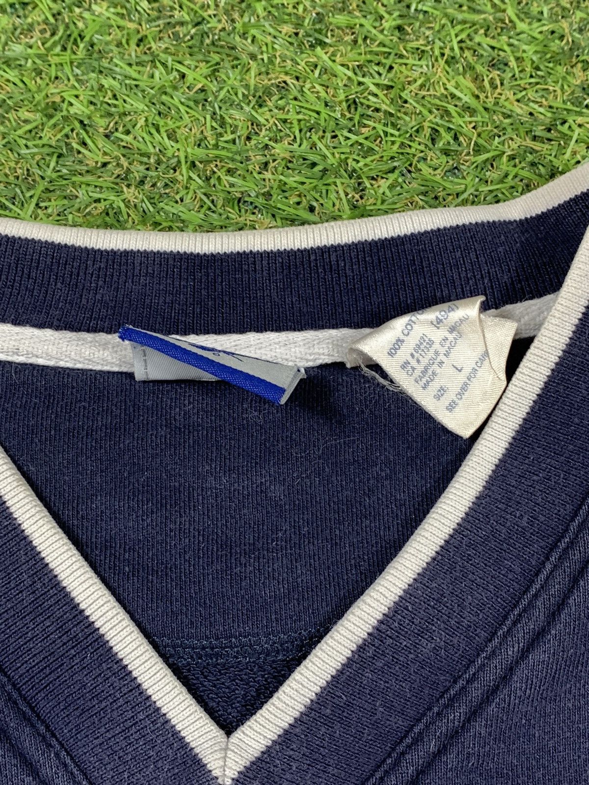 Reebok Vintage 90s Reebok sweatshirt crewneck big logo size L Size US L / EU 52-54 / 3 - 5 Thumbnail