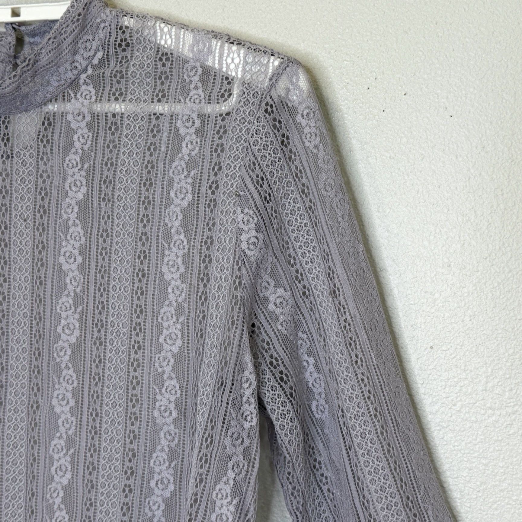 Vintage Wild Fable Crop Top Womens Large Lavender Floral Lace Mock Neck Coquette Fairy Size L / US 10 / IT 46 - 3 Thumbnail