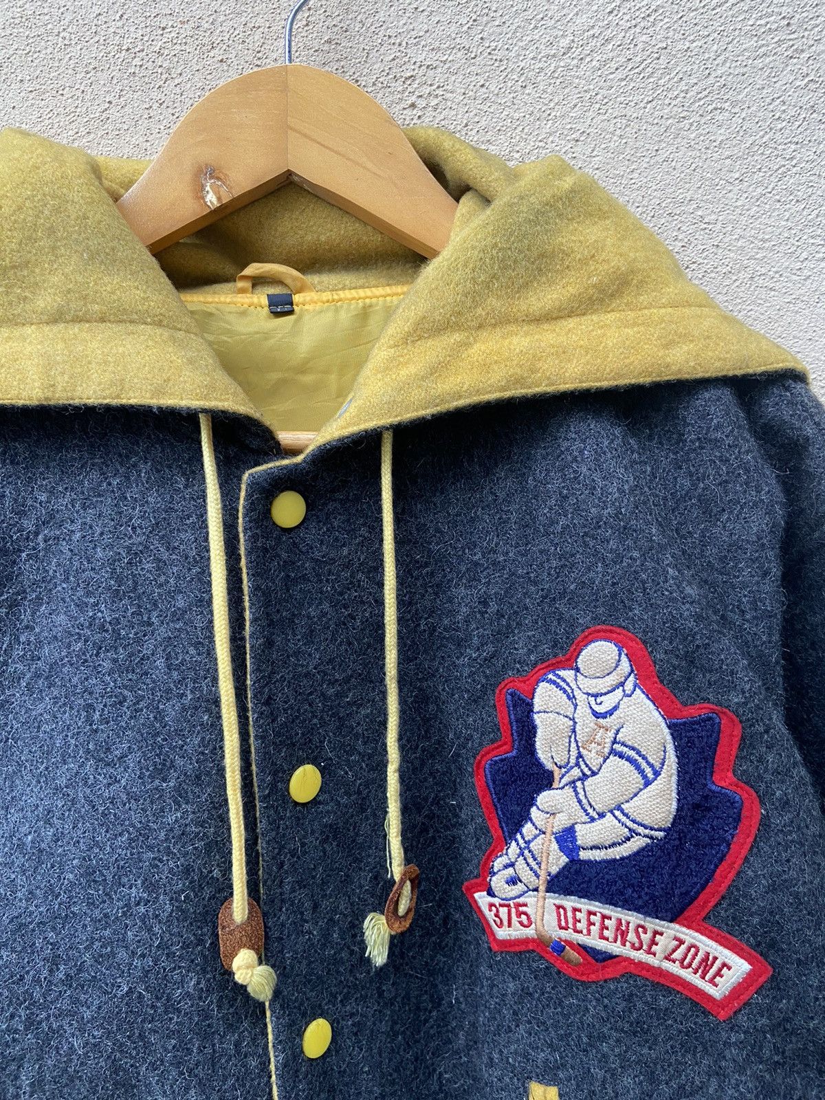 NHL Vintage 80s Alabama jacket wool 375 defense zone Size US M / EU 48-50 / 2 - 9 Thumbnail