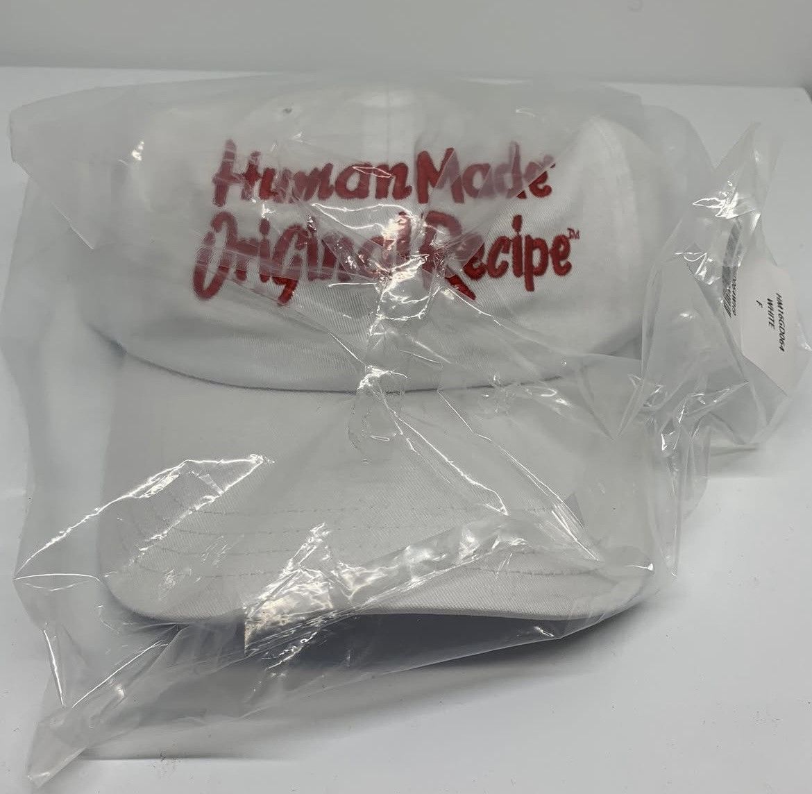 Human Made RARE 2018 NYC SIGNED BY NIGO HUMAN MADE X KFC HAT Size ONE SIZE - 2 Thumbnail