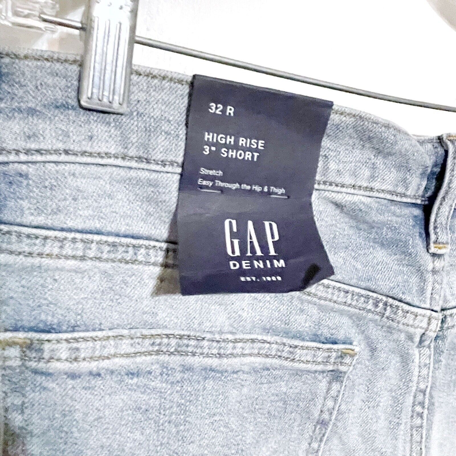 Gap Gap Denim high rise shorts 3” Inseam Women’s 32 Cuffed NEW Size 32" / US 10 / IT 46 - 2 Thumbnail