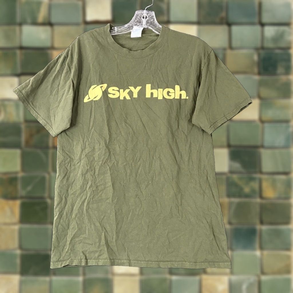 Port & Company Port & Company T-Shirt Men's Size M Green Sky High 420 Festival Shirt Size US M / EU 48-50 / 2 - 1 Thumbnail