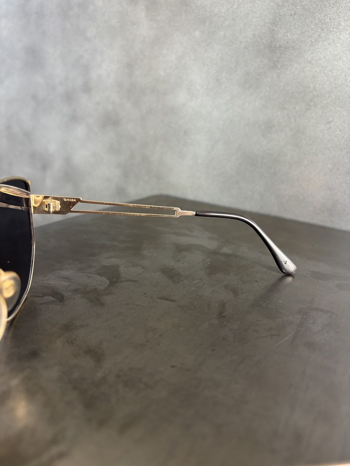 Valentino 1980s Vintage Valentino Sunglasses Metal Aviator 5419 Case Size ONE SIZE - 18 Thumbnail