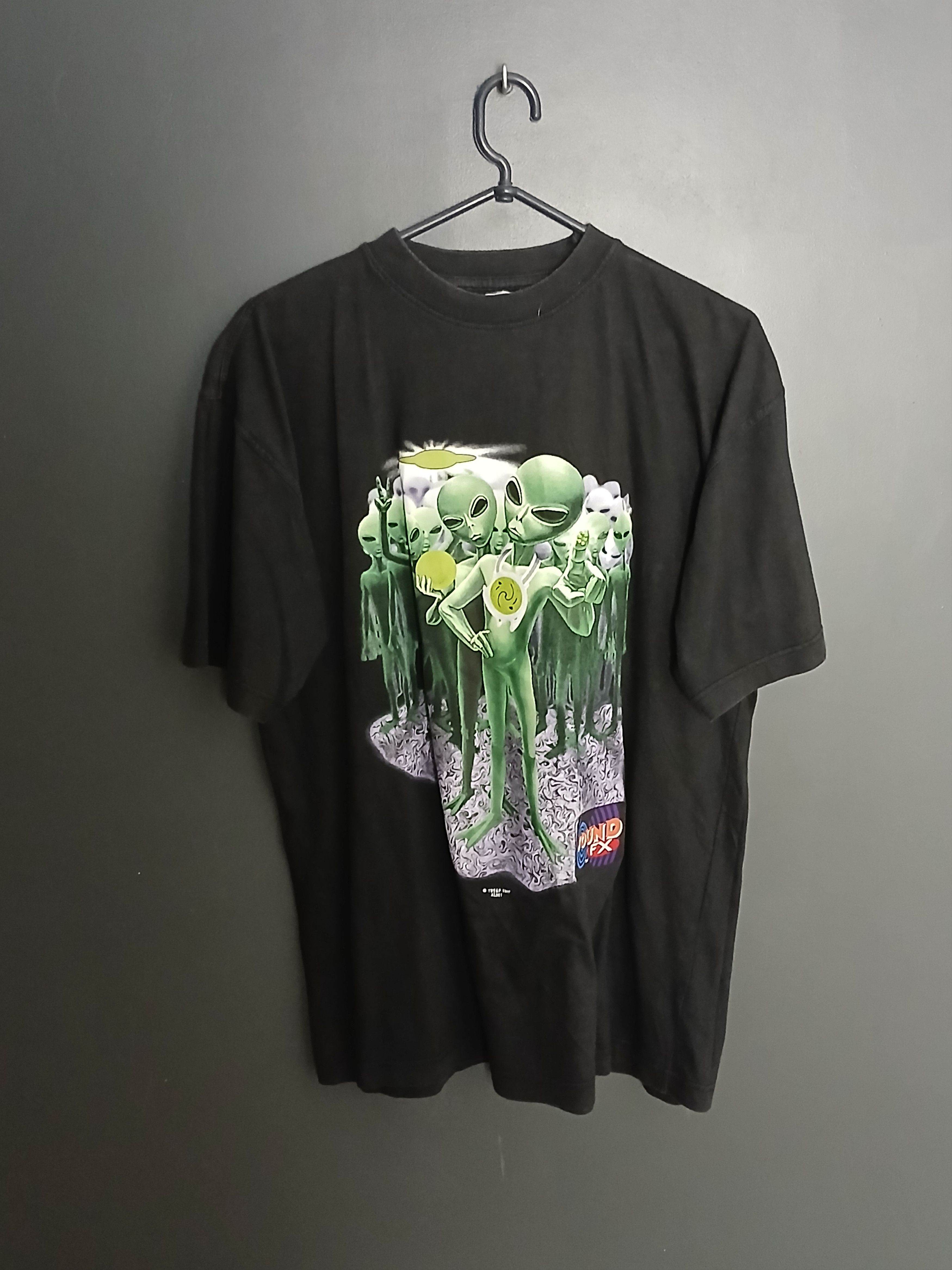 Alien Workshop × Vintage Vintage Alien Workshop Skategang T-Shirt Size US L / EU 52-54 / 3 - 1 Thumbnail