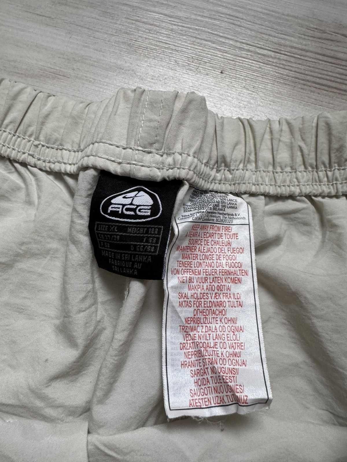 Nike Nike ACG Cargo white shorts with belt Gorpcore Outdoor style Size US 34 / EU 50 - 14 Thumbnail