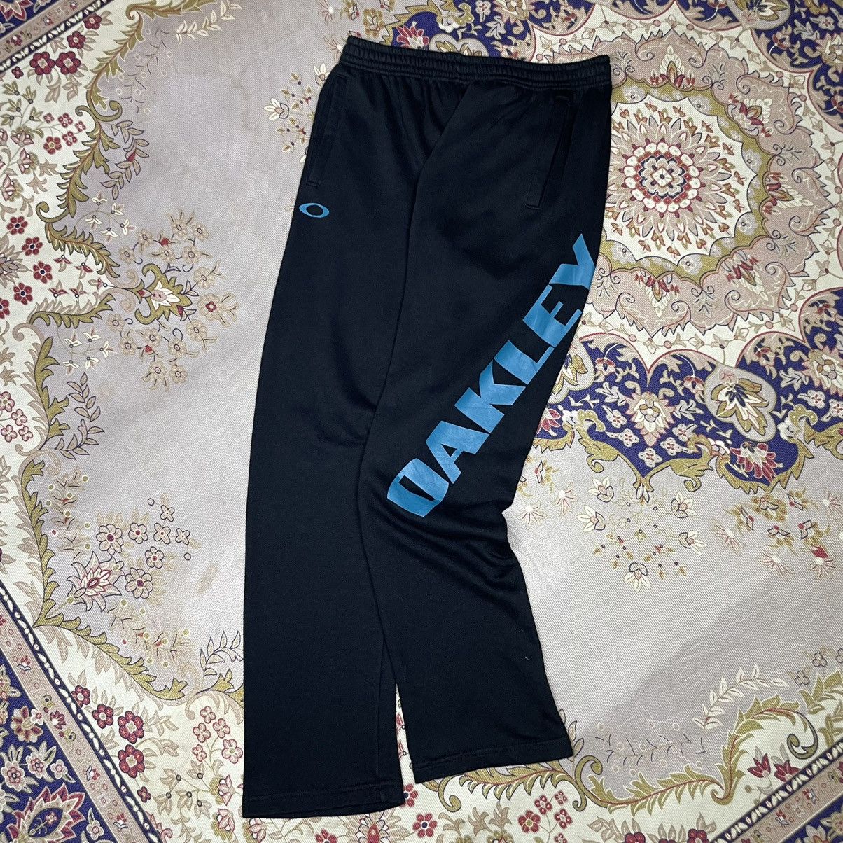 Oakley Vintage Oakley sweatpants Side Spellout Size US 30 / EU 46 - 1 Thumbnail