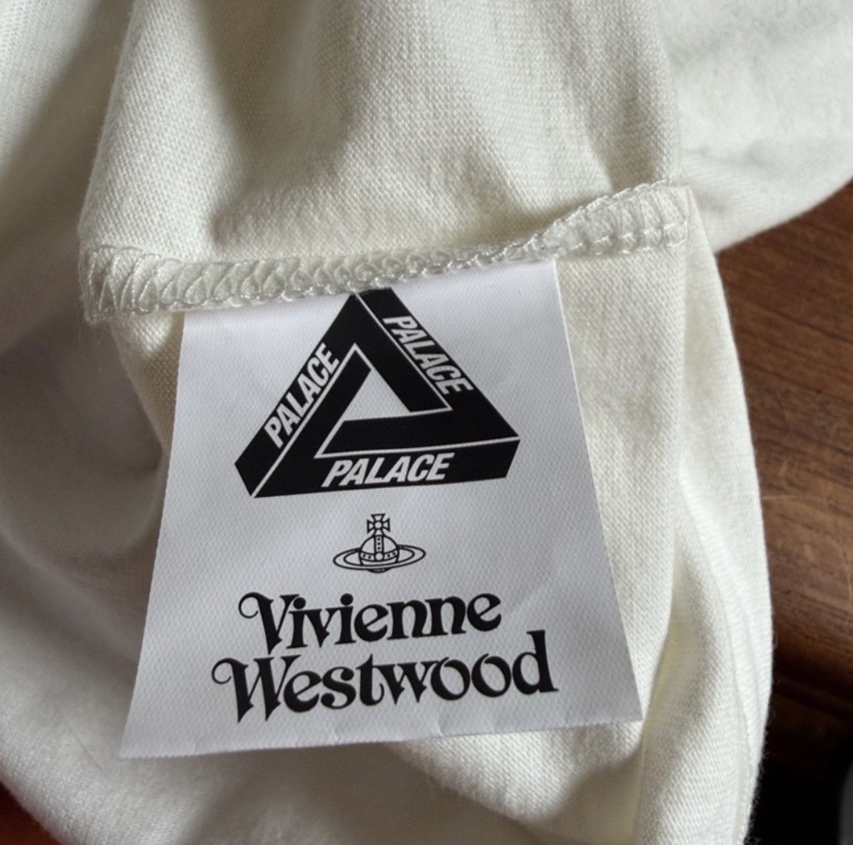 Palace × Vivienne Westwood Palace x Vivienne Westwood Raglan Long Sleeve Tee Pink Size US L / EU 52-54 / 3 - 11 Thumbnail