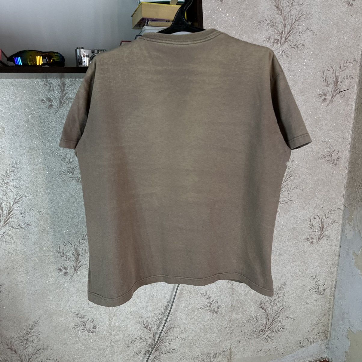 Stussy × Vintage Vintage Stussy T shirt 00s Grafity Beige Streetwear Skate L Size US L / EU 52-54 / 3 - 18 Thumbnail