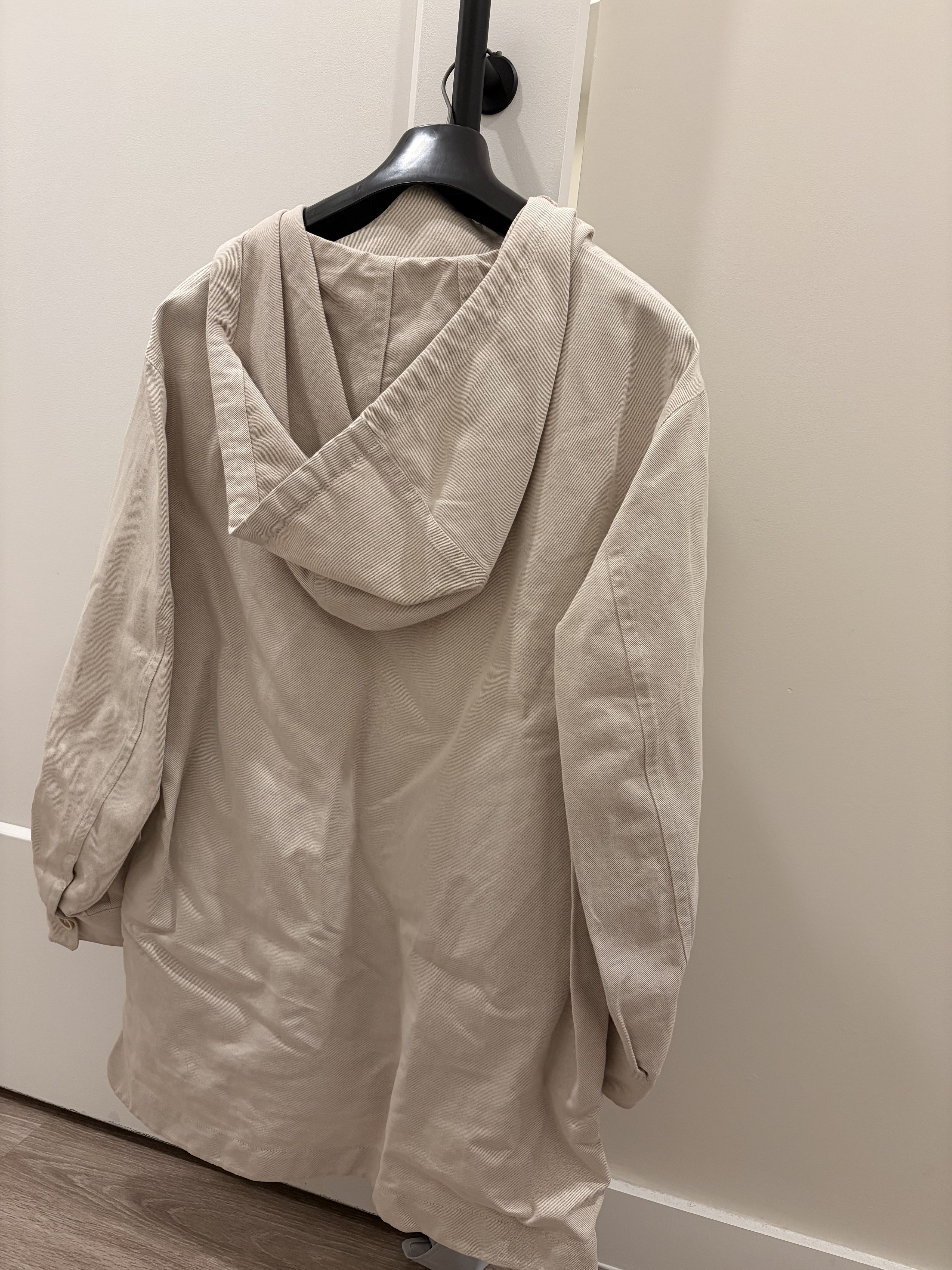 Cerruti 1881 Cerruti 1881 hood over coat Size US M / EU 48-50 / 2 - 2 Thumbnail