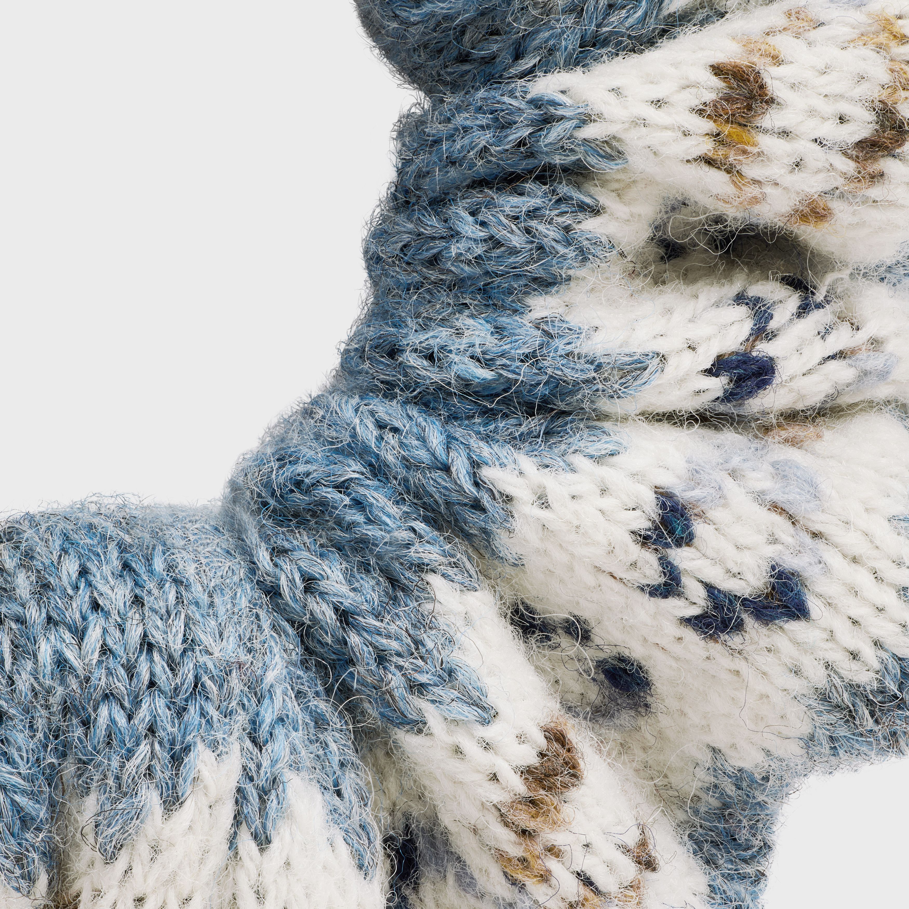 Celine o1bcso1str0925 461BV2BOW Size: OS / Scrunchy Fair Isle Size ONE SIZE - 3 Thumbnail
